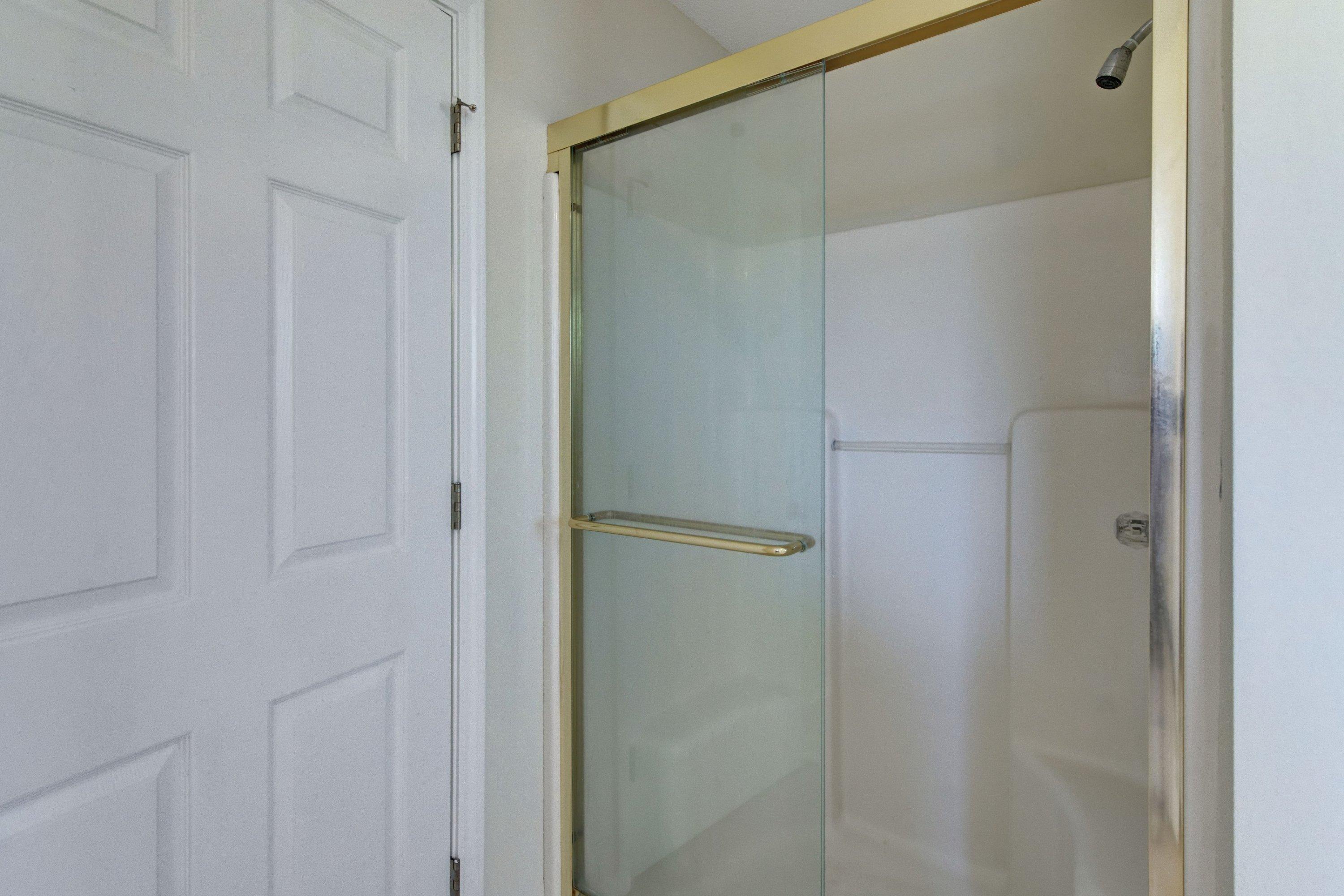 VILLA DANIELLE 1ST ADDN - Residential