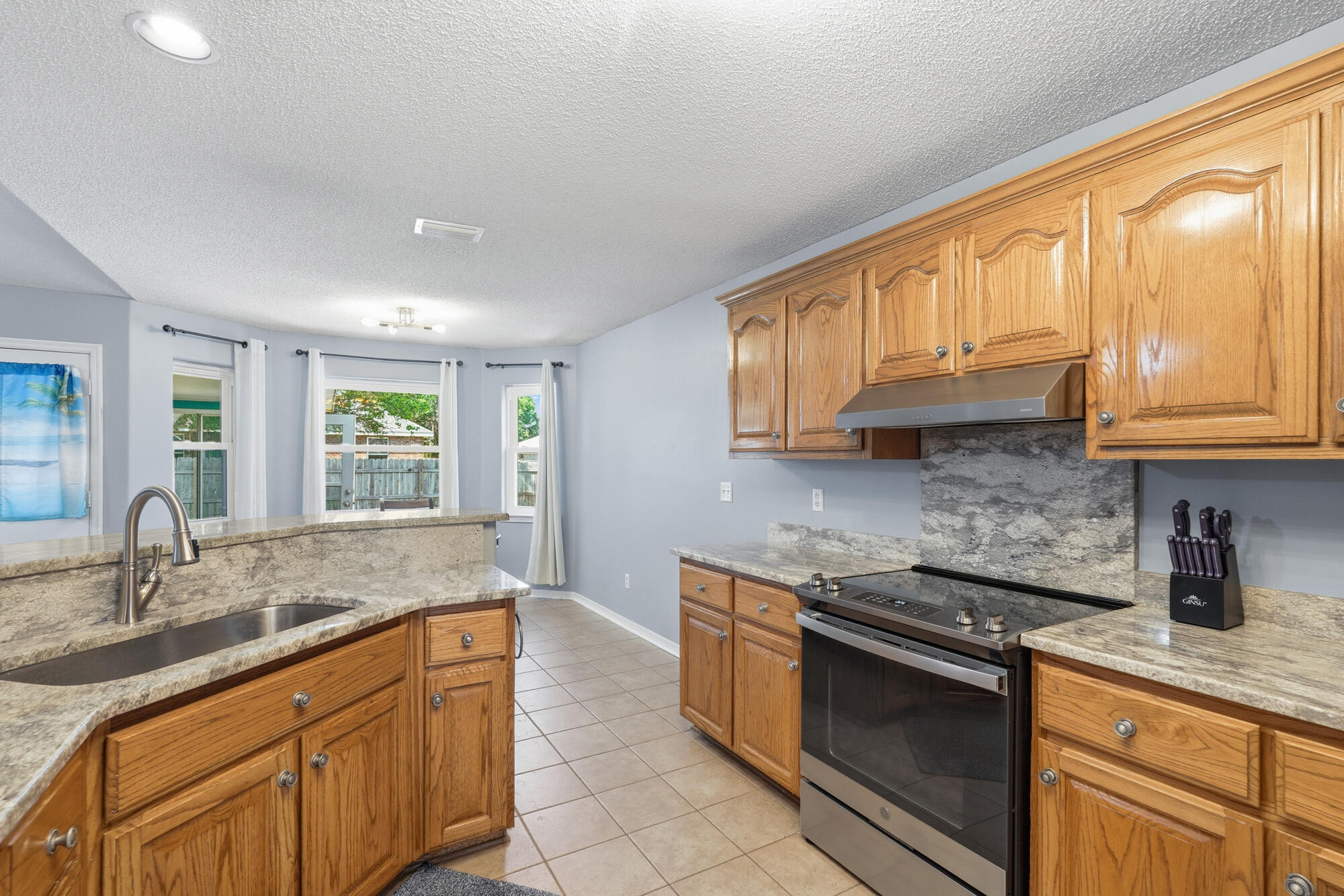 VILLA DANIELLE 1ST ADDN - Residential