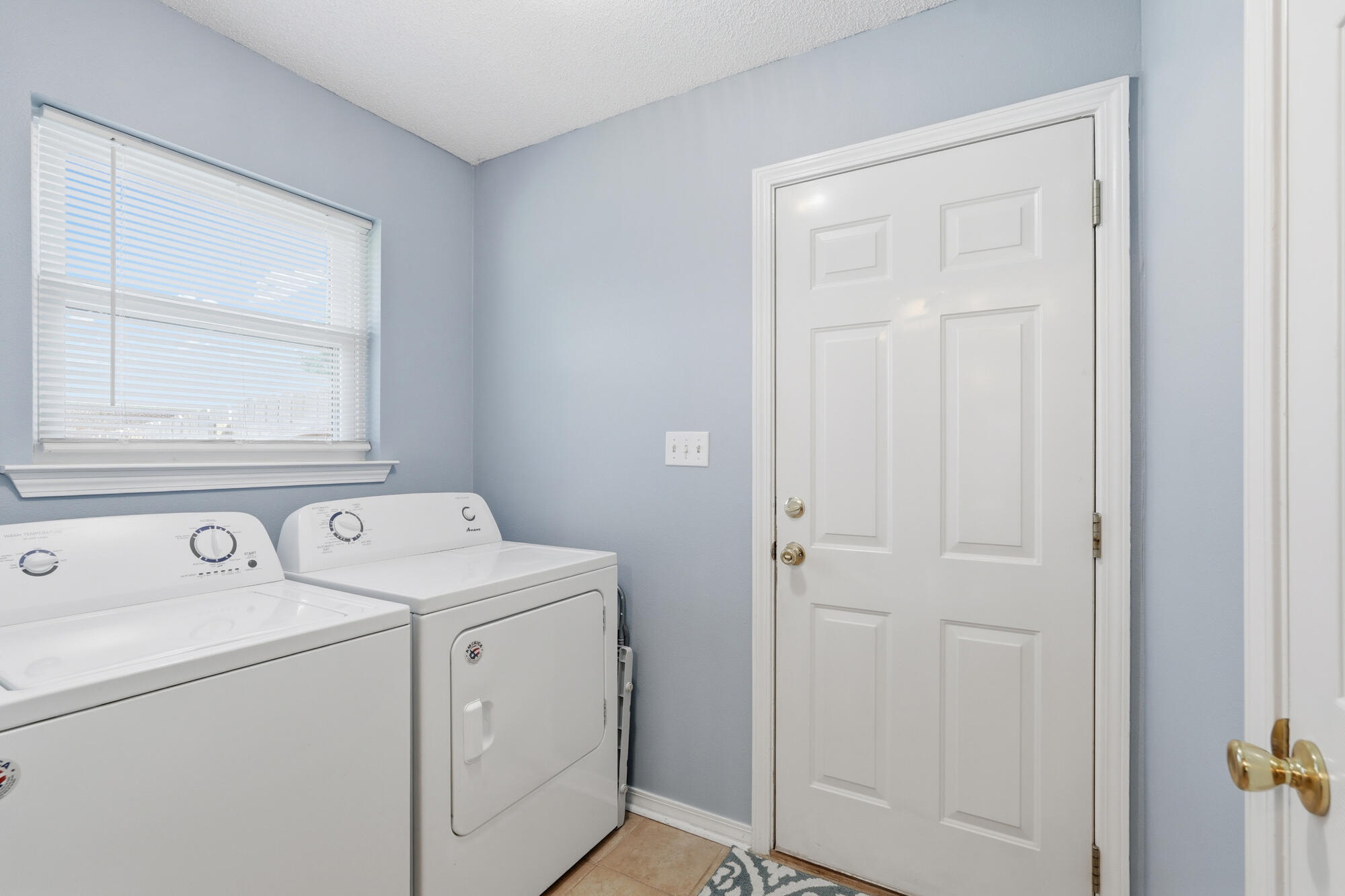 VILLA DANIELLE 1ST ADDN - Residential