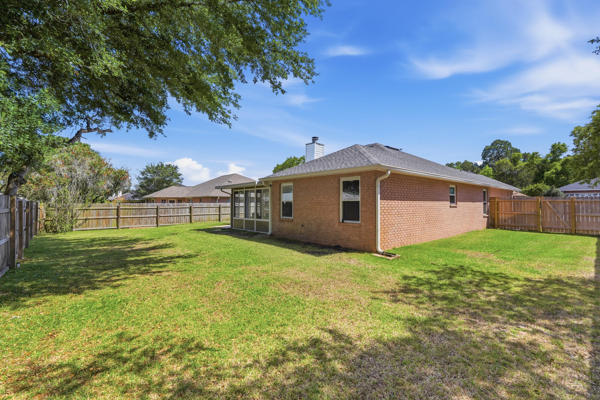 VILLA DANIELLE 1ST ADDN - Residential