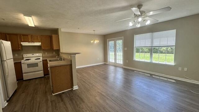 ROLLING PINES - Residential Lease