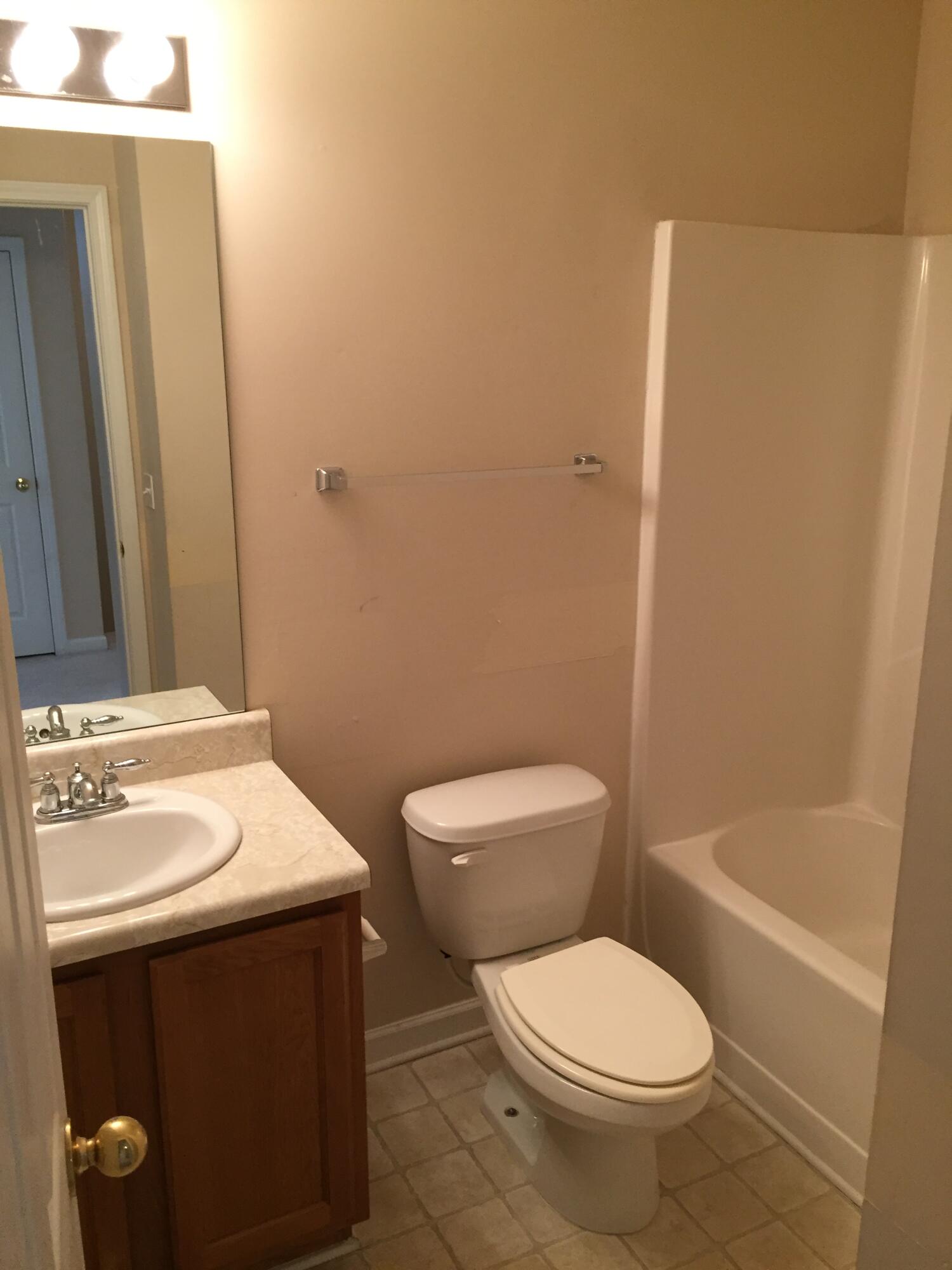 ROLLING PINES - Residential Lease
