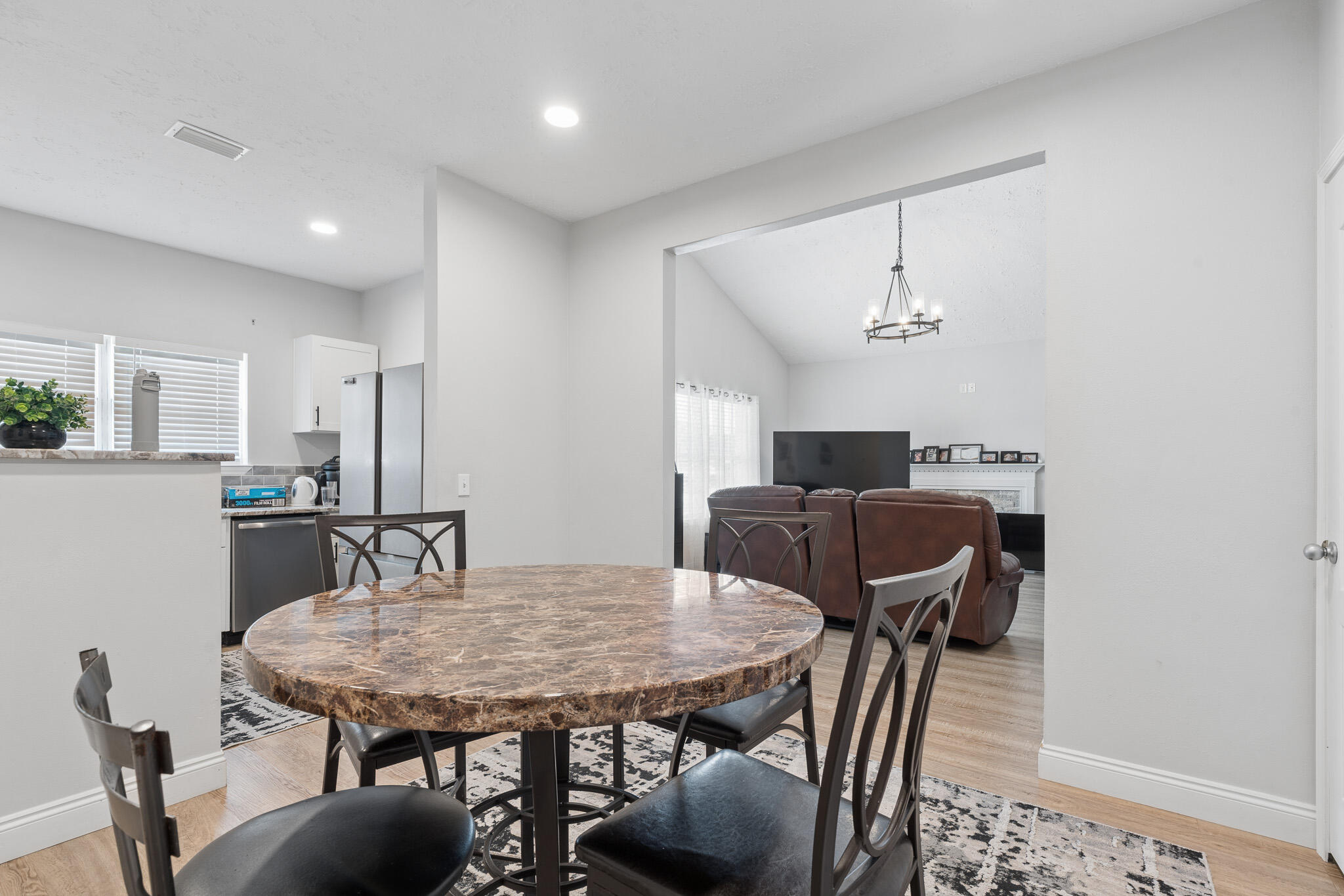 BRANDON OAKS 2ND ADD - Residential