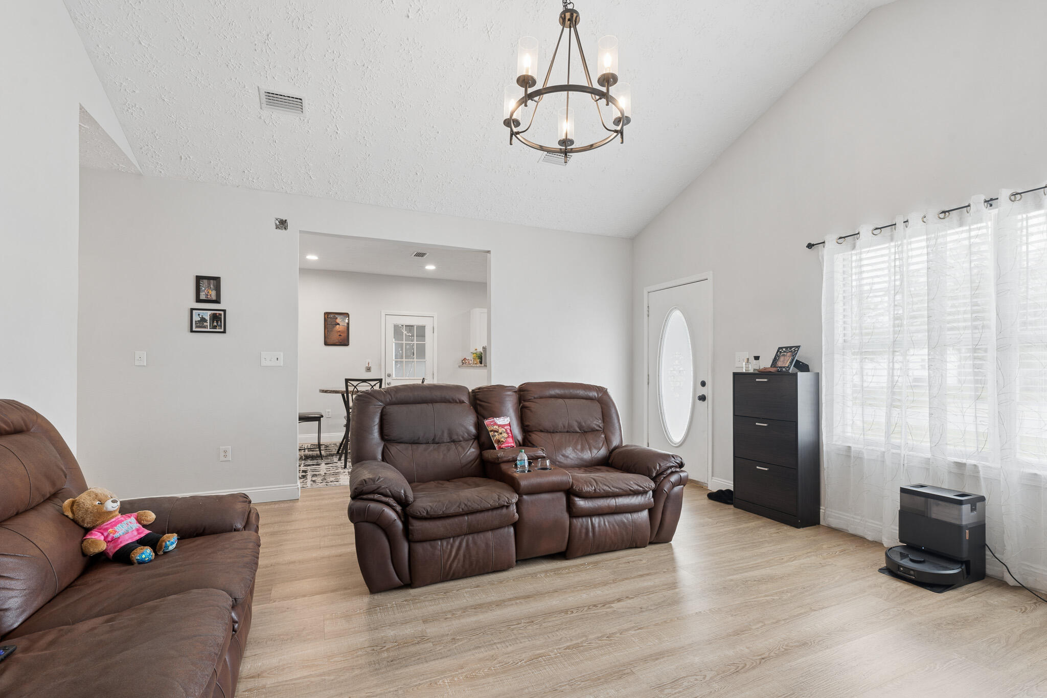 BRANDON OAKS 2ND ADD - Residential