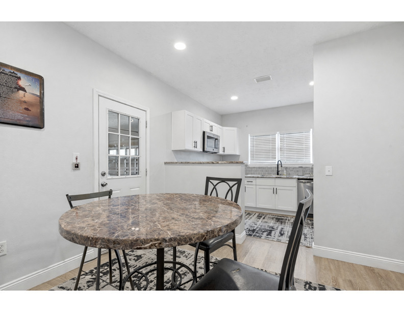 BRANDON OAKS 2ND ADD - Residential