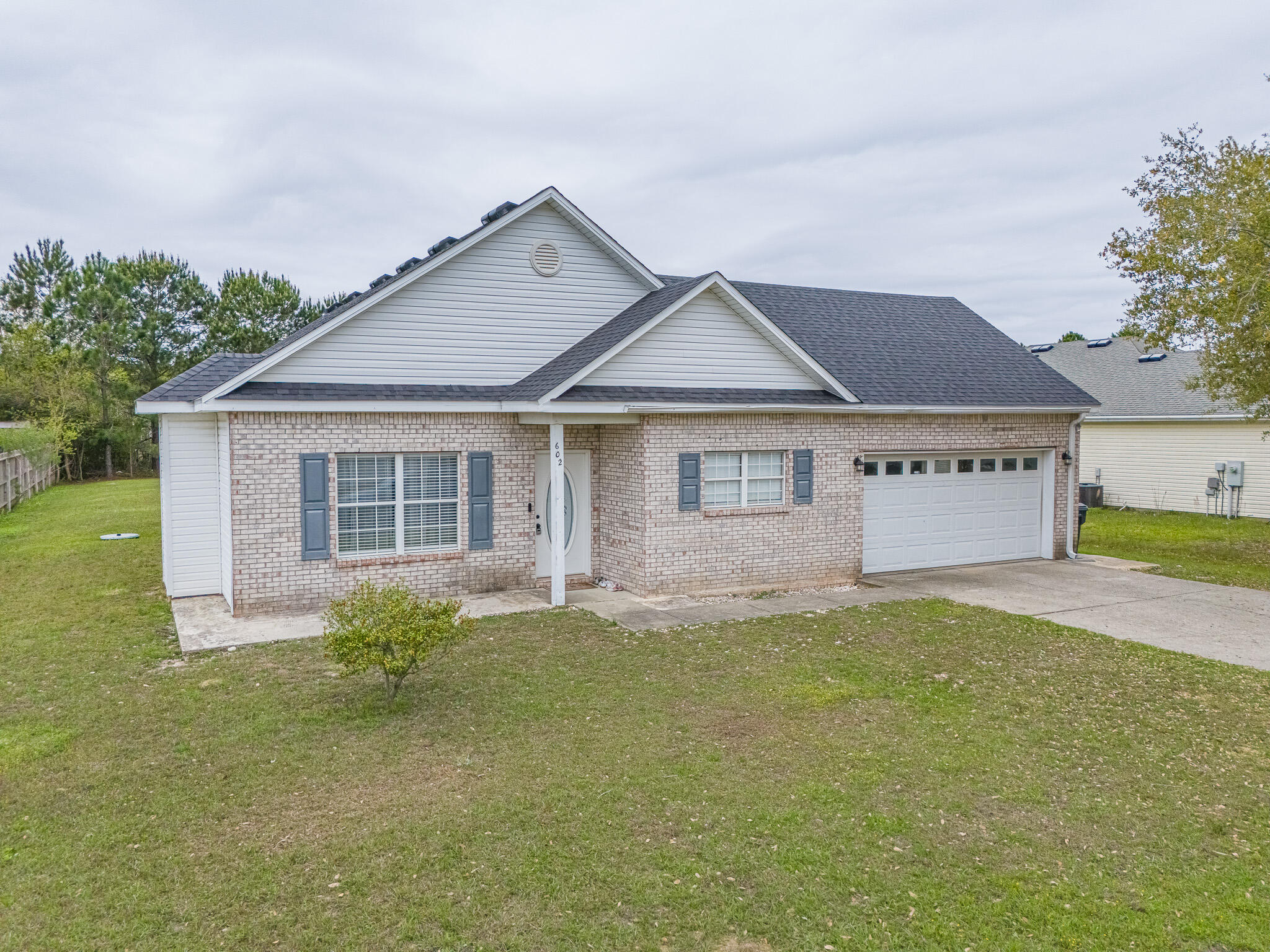 BRANDON OAKS 2ND ADD - Residential