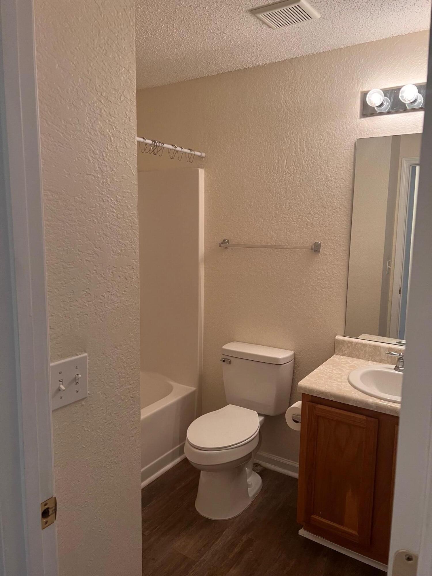 ROLLING PINES - Residential Lease