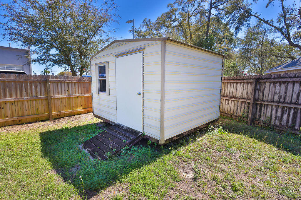 LAKEVIEW S/D - Residential