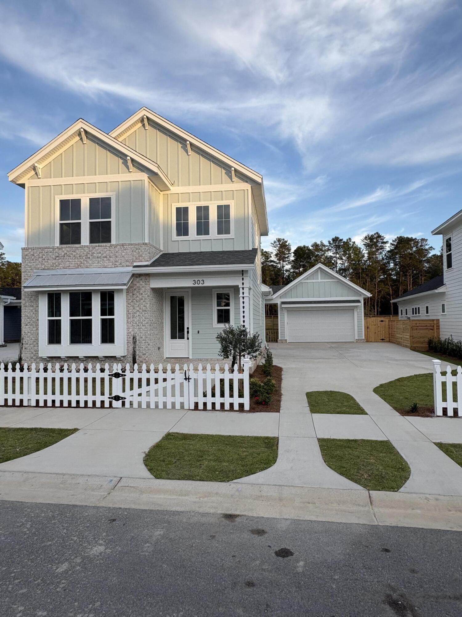 Deer Moss Creek - Residential