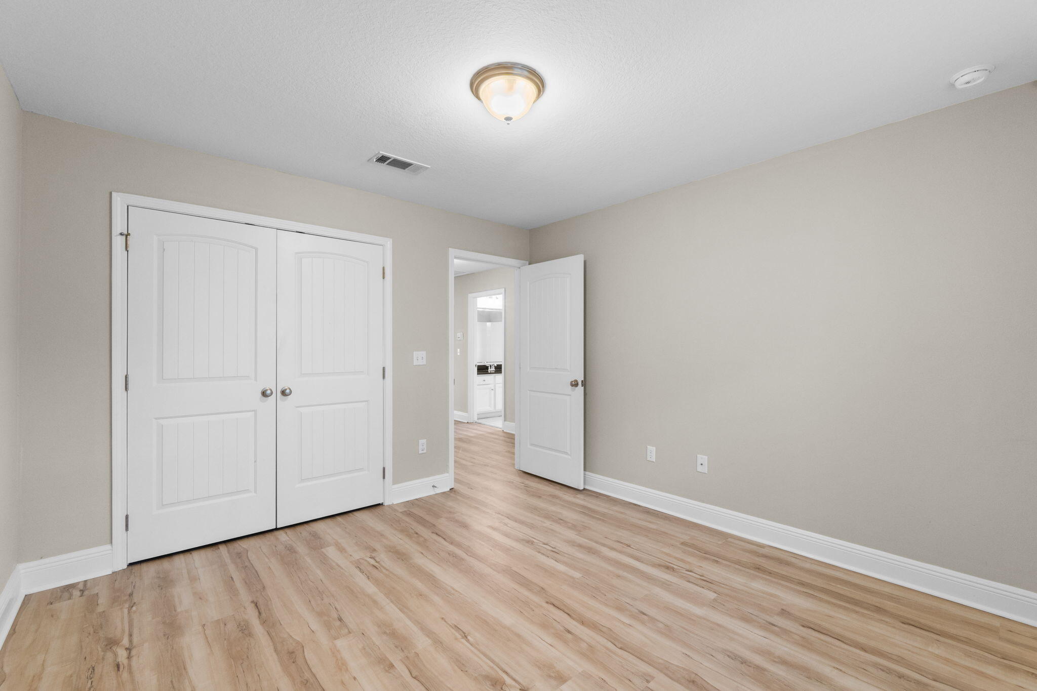 MOSAIC OAKS - Residential