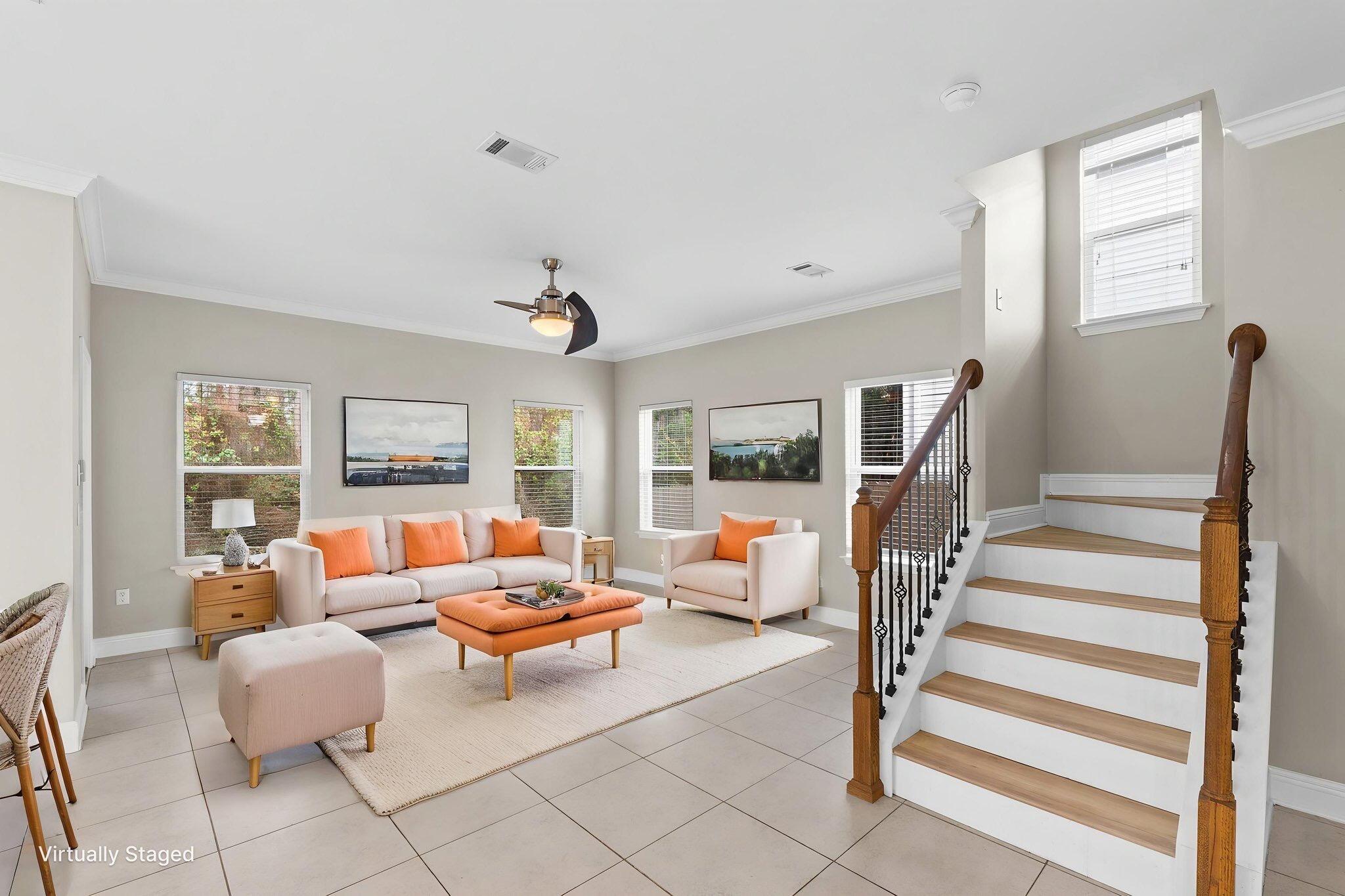 MOSAIC OAKS - Residential