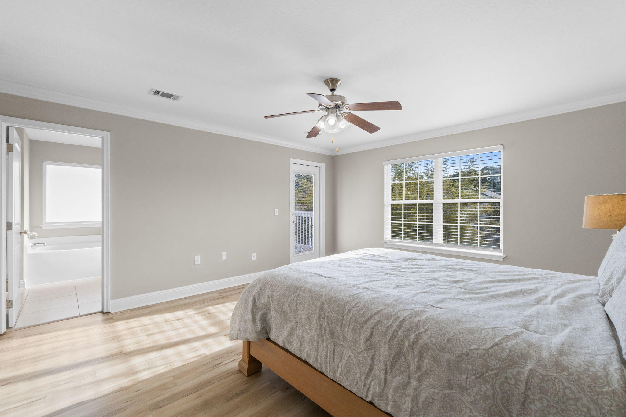 MOSAIC OAKS - Residential