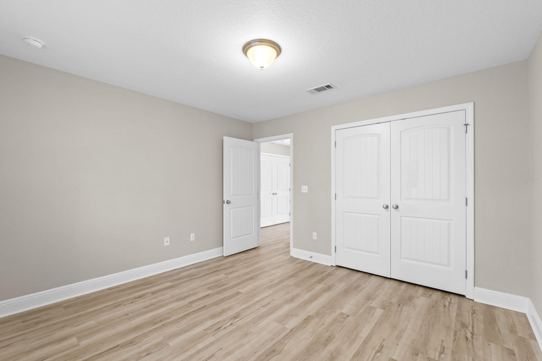 MOSAIC OAKS - Residential