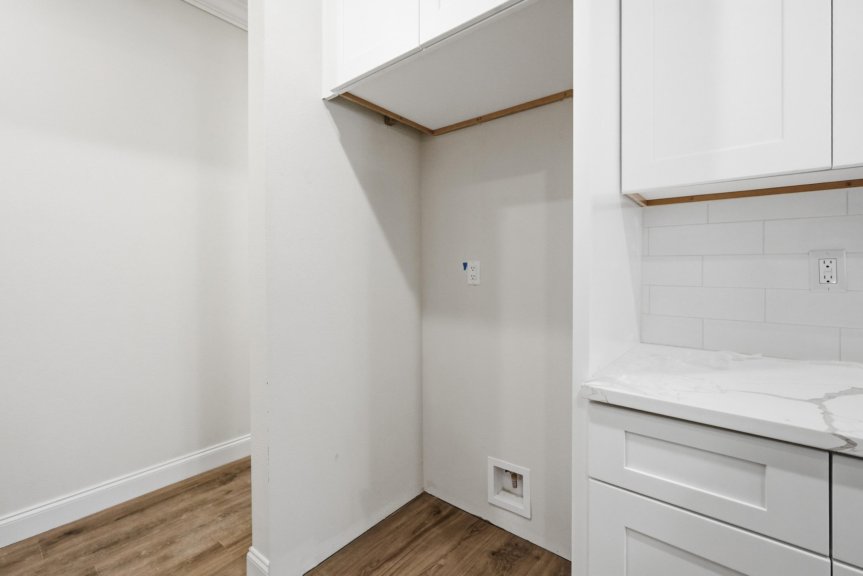 VALPARAISO PLAT #7 LOT 2 BLK 30 - Residential