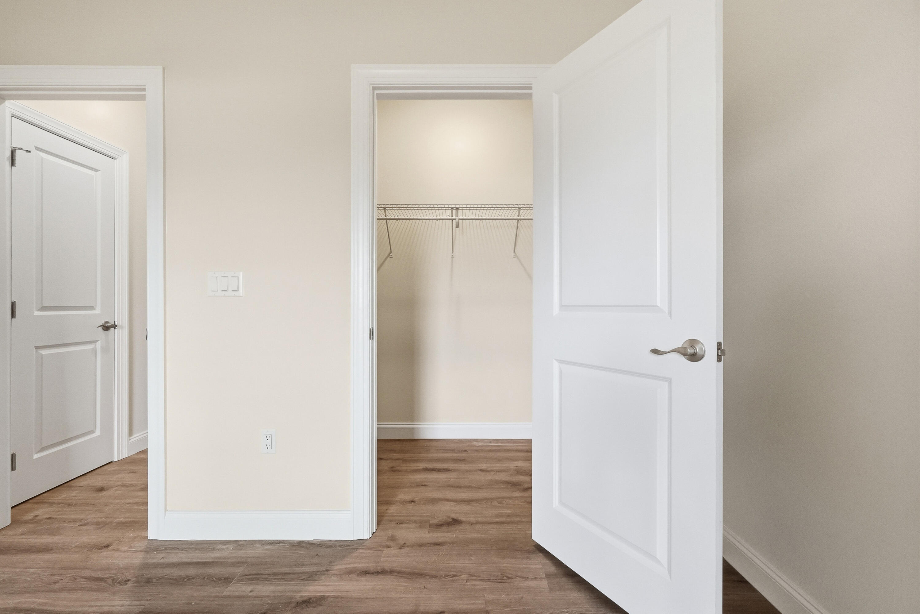 VALPARAISO PLAT #7 LOT 2 BLK 30 - Residential