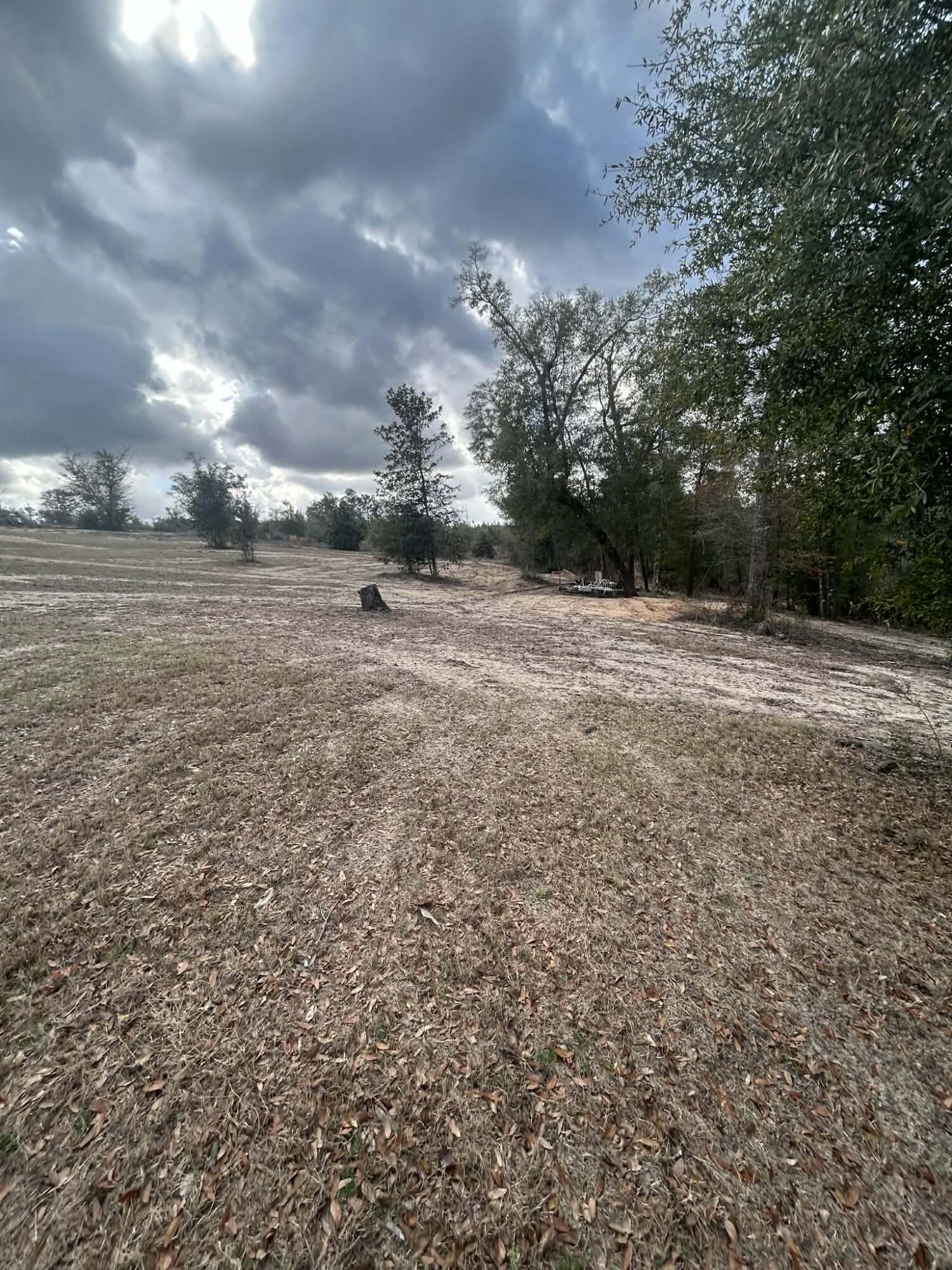 METES & BOUNDS - Land