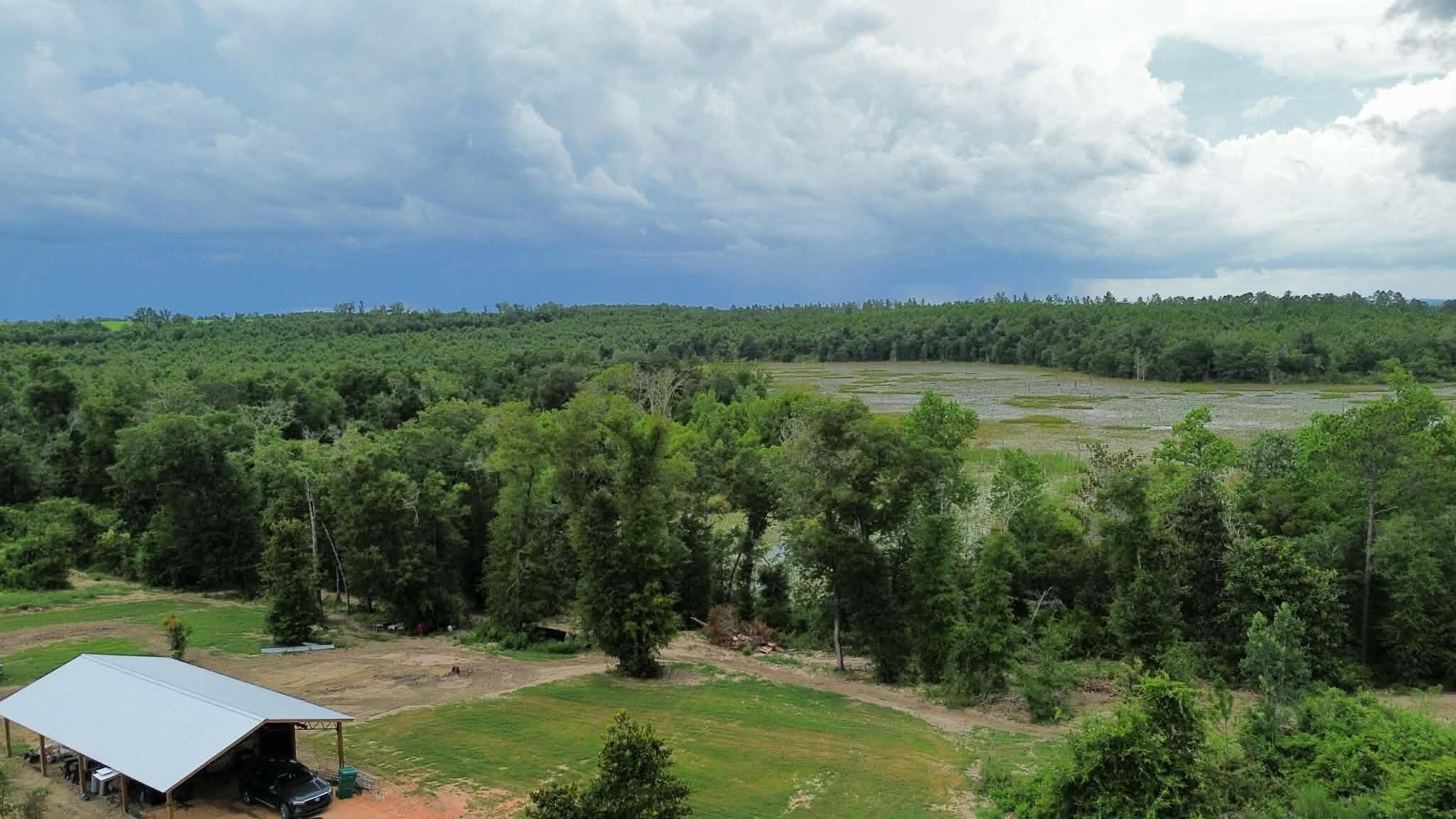 METES & BOUNDS - Land