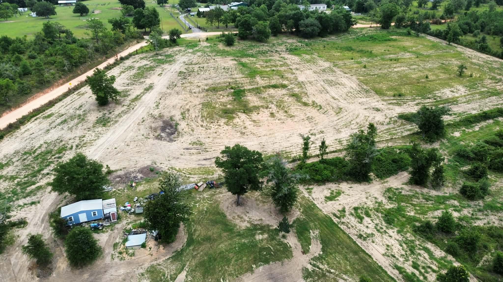 METES & BOUNDS - Land