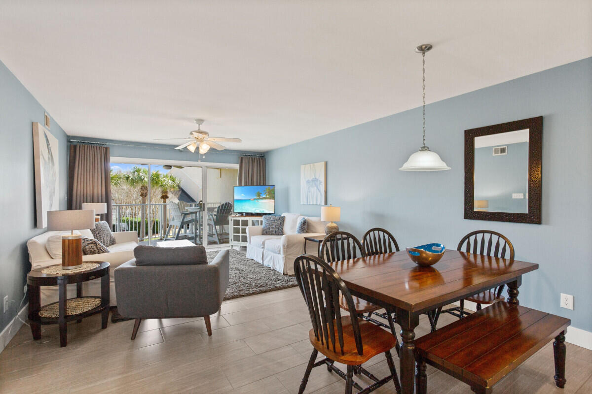 MARAVILLA CONDO 3 - Residential