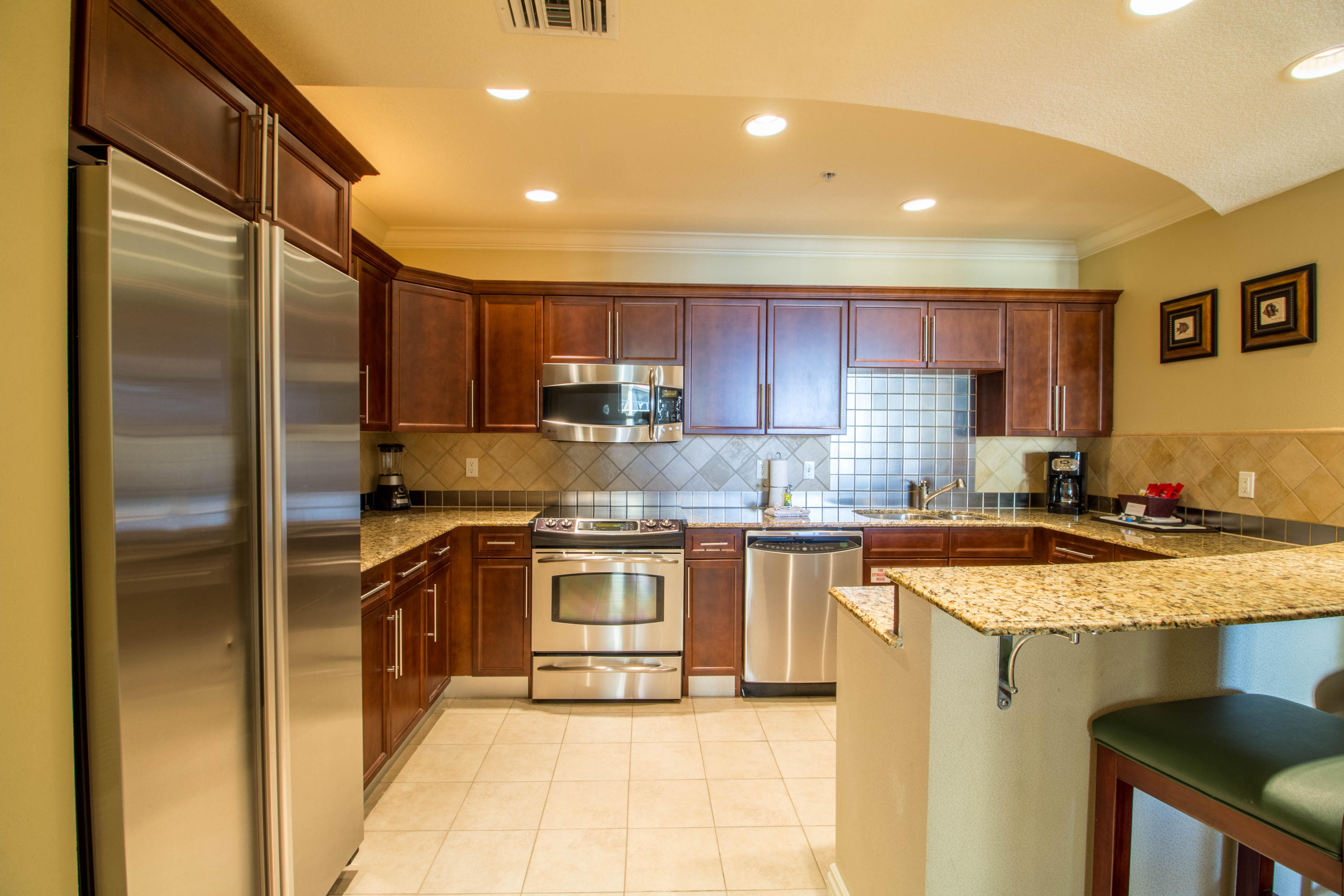 EMERALD GRANDE - Residential