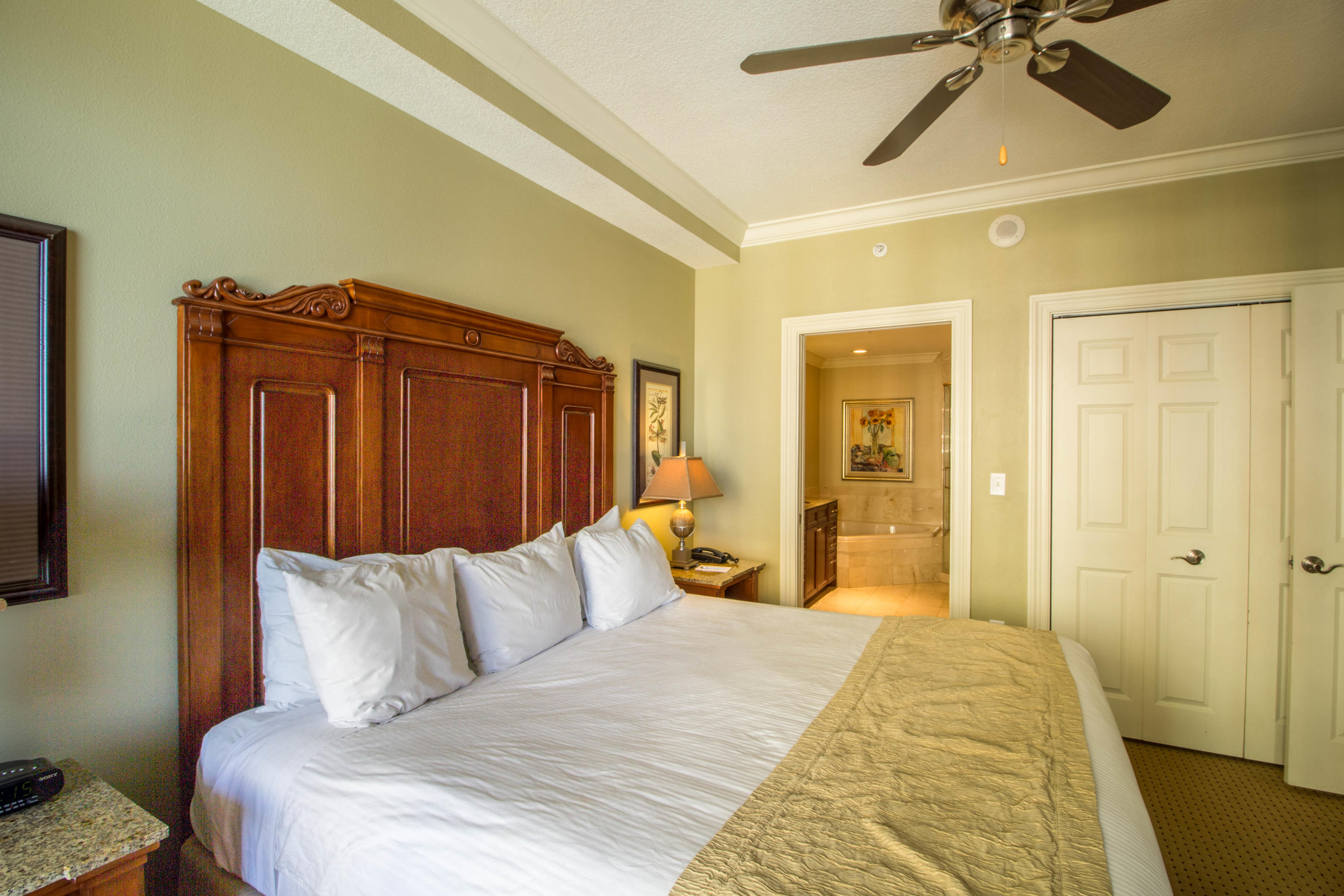 EMERALD GRANDE - Residential