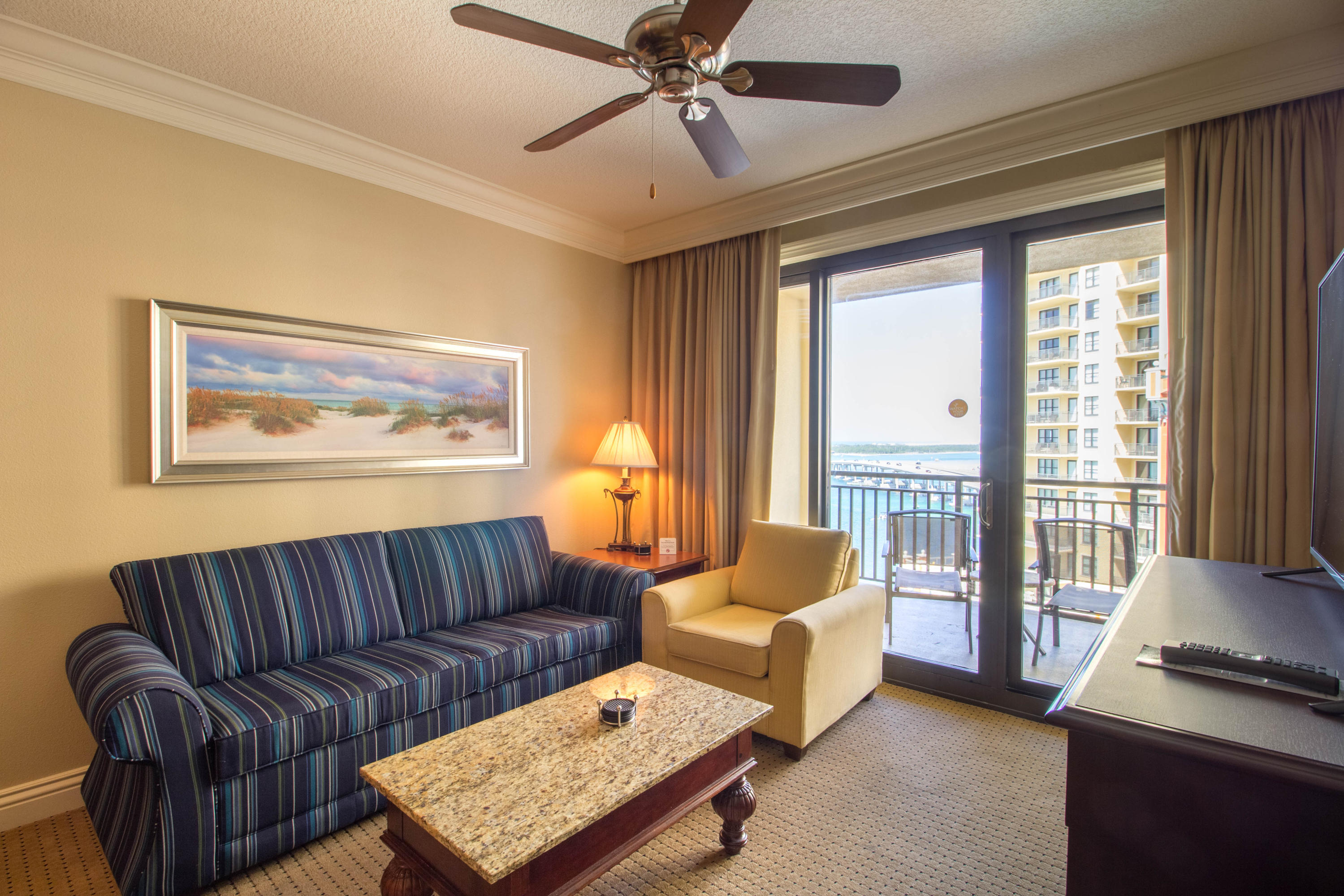 EMERALD GRANDE - Residential