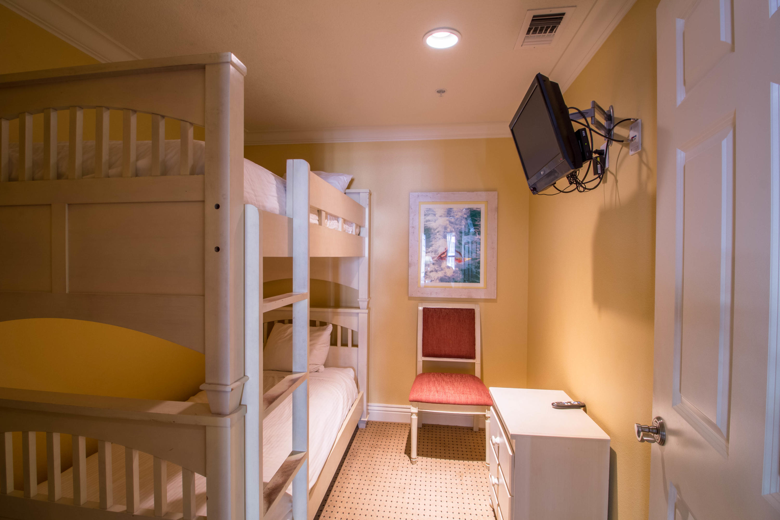 EMERALD GRANDE - Residential