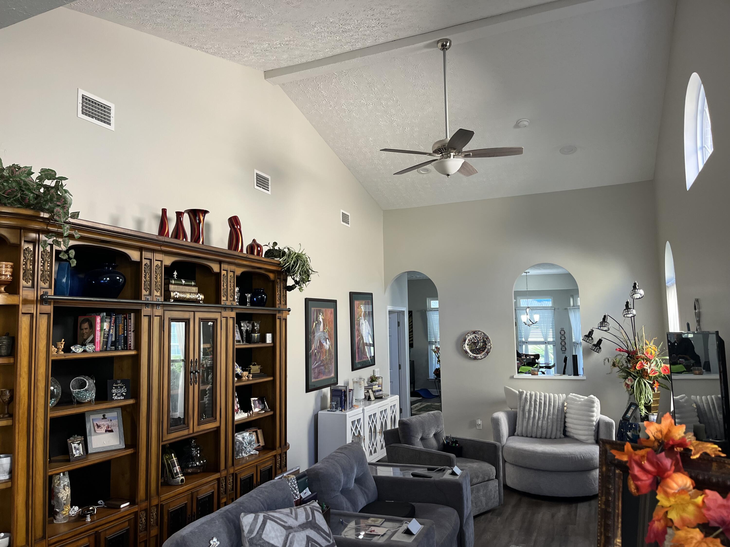 COUNTRY CLUB HARBOUR ESTATES - Residential