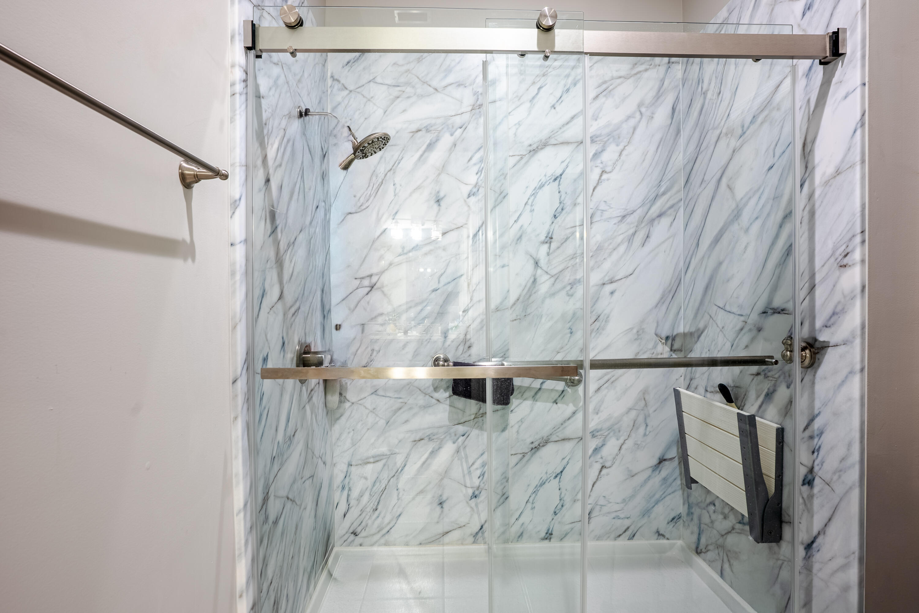 COUNTRY CLUB HARBOUR ESTATES - Residential