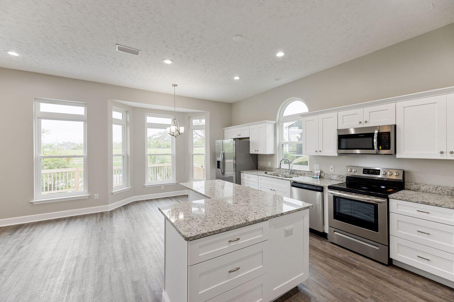 COUNTRY CLUB HARBOUR ESTATES - Residential