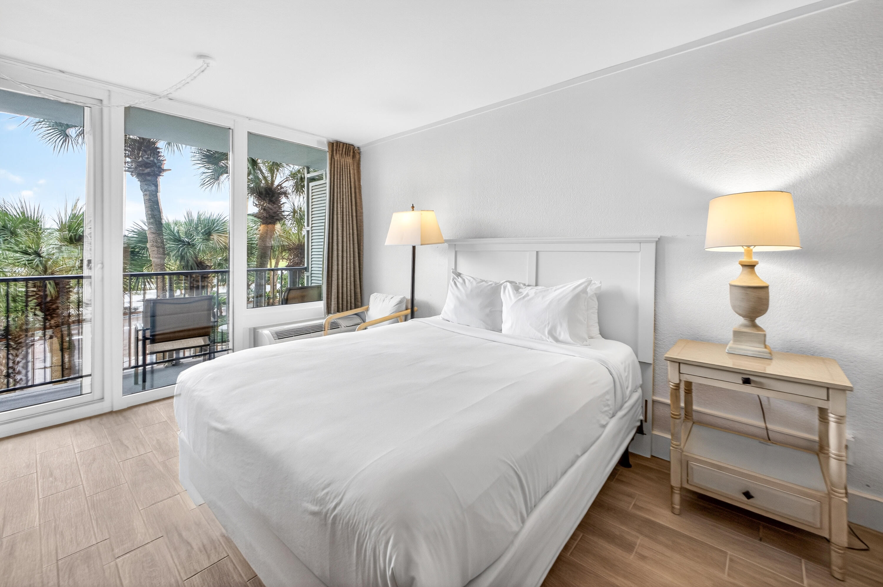 BAYSIDE CONDO SANDESTIN - Residential