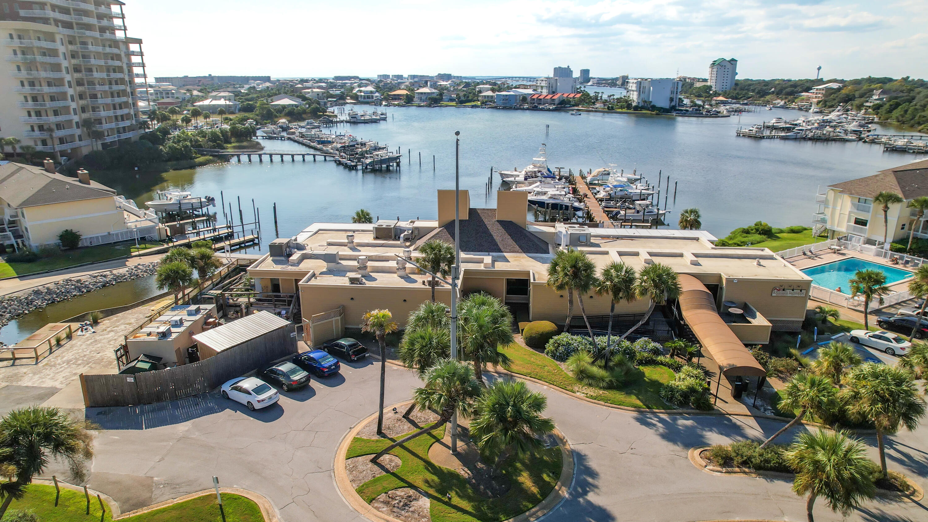 SANDPIPER COVE - Residential