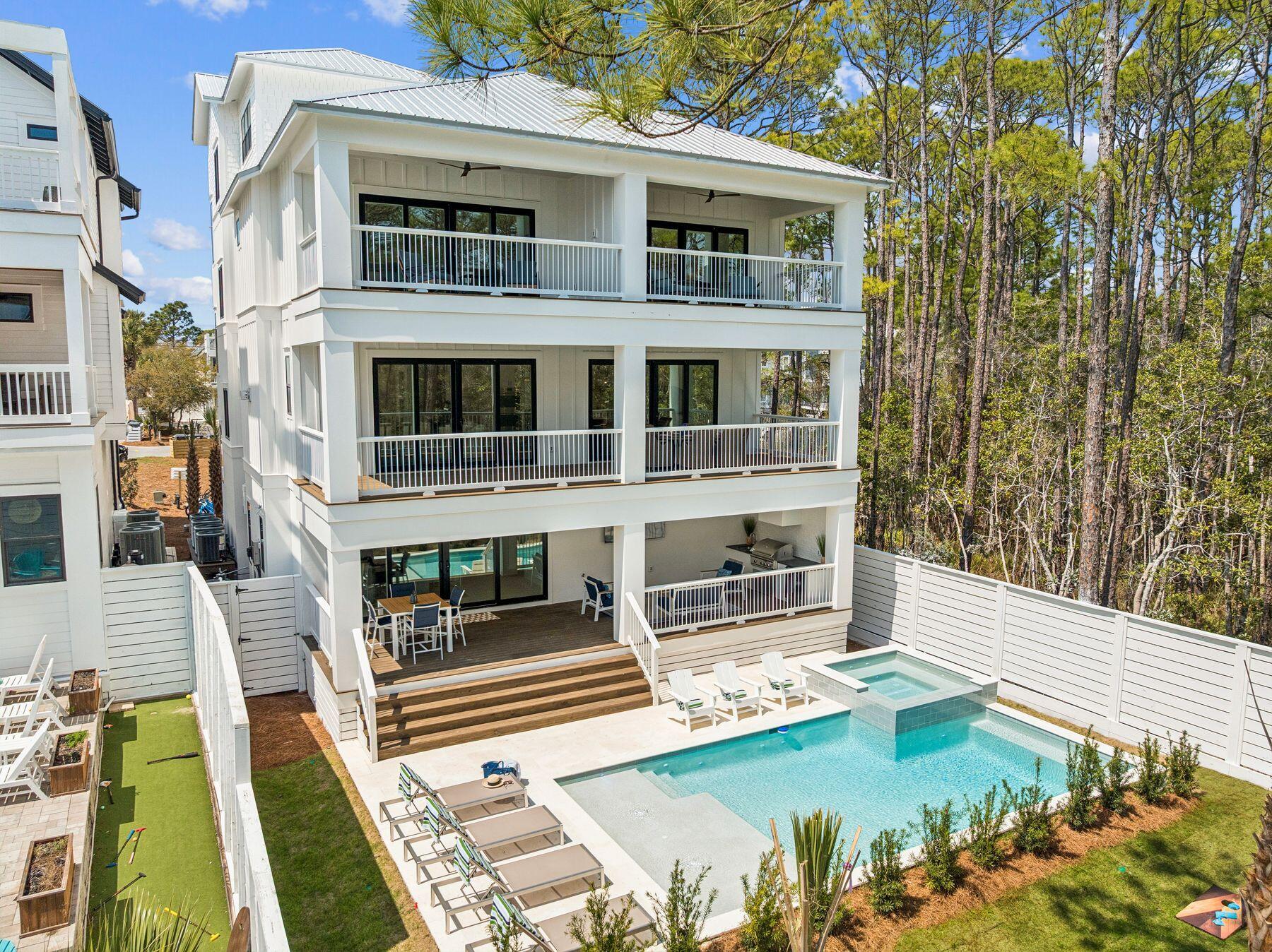 GULF SHORE MANOR - Residential