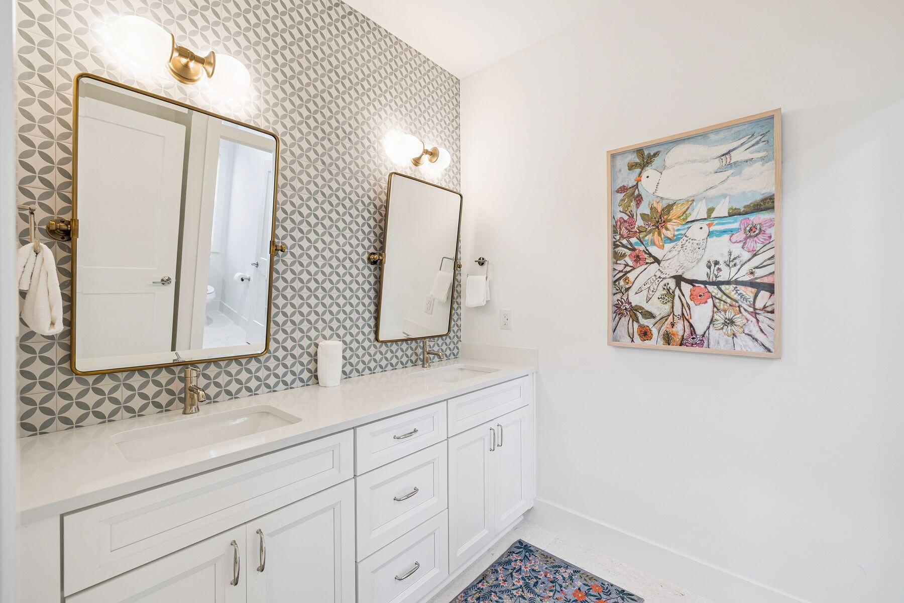 GULF SHORE MANOR - Residential