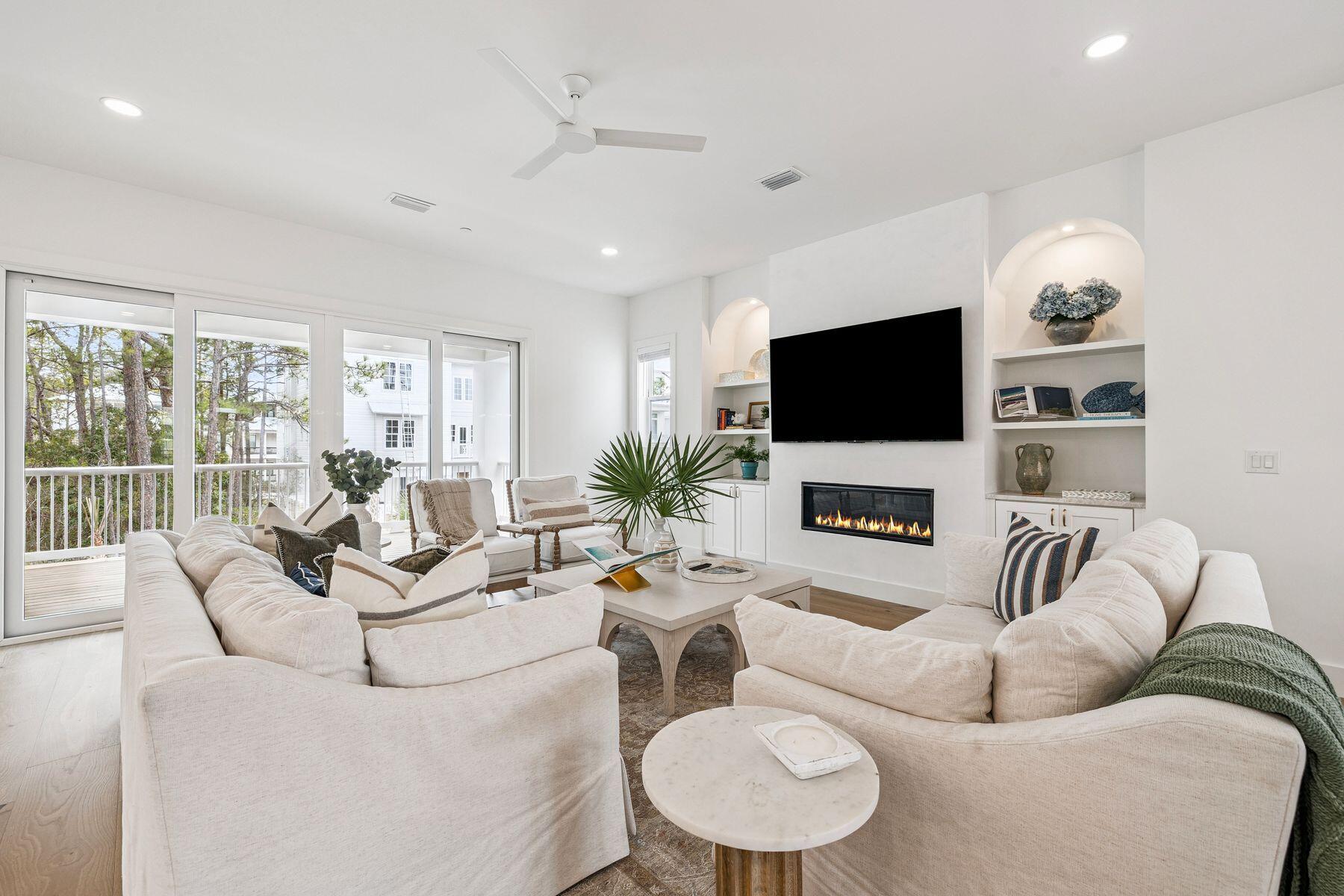 GULF SHORE MANOR - Residential