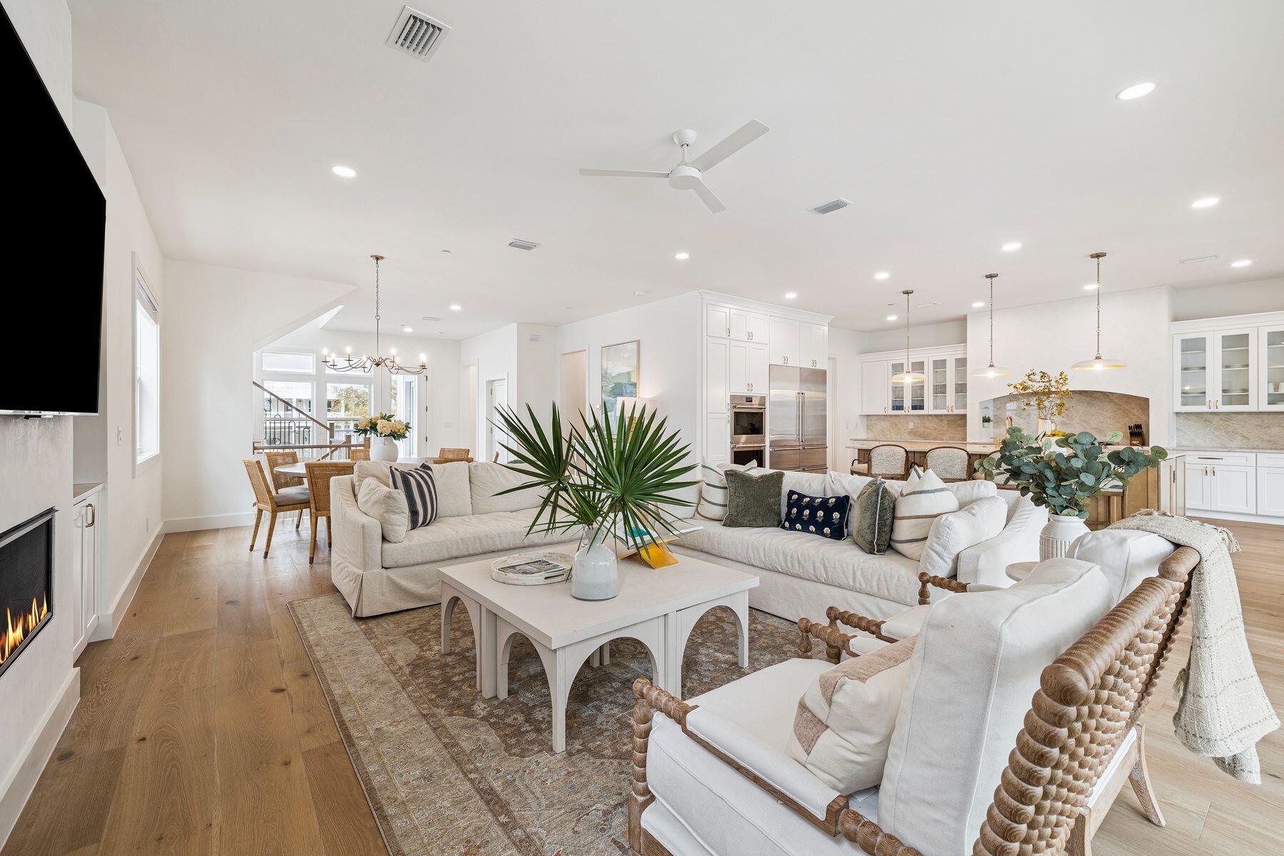 GULF SHORE MANOR - Residential