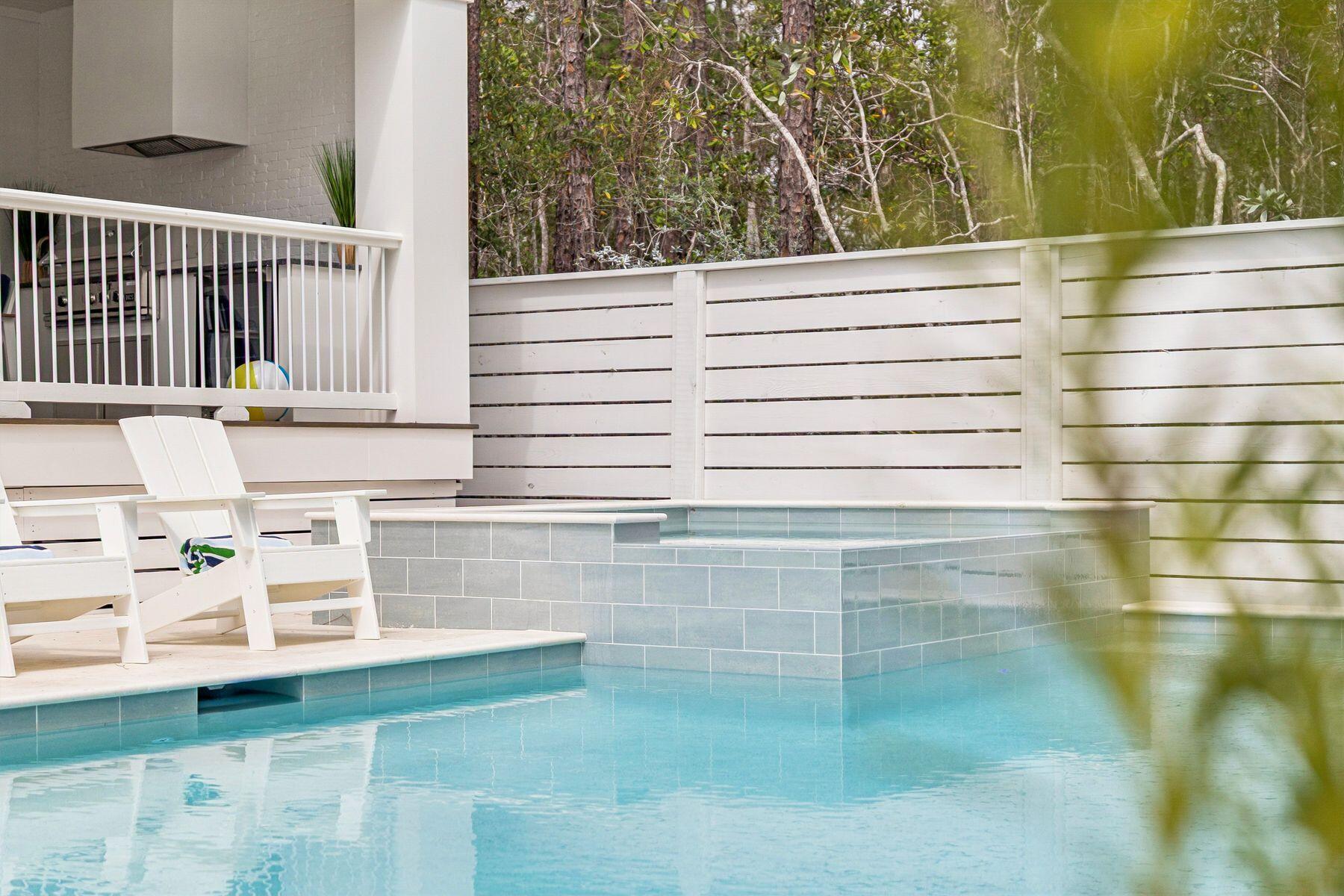 GULF SHORE MANOR - Residential