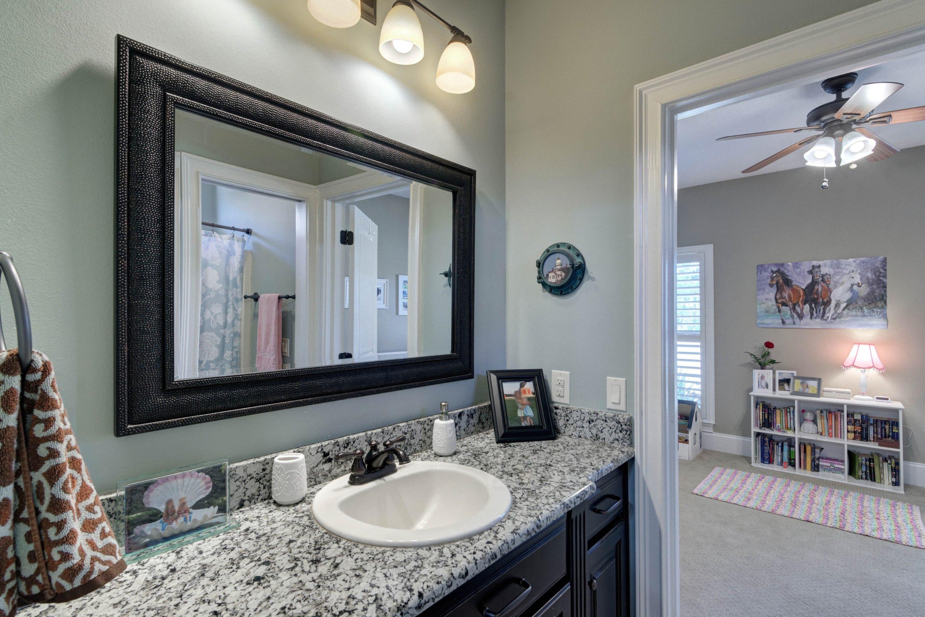 HERITAGE PARK - Residential