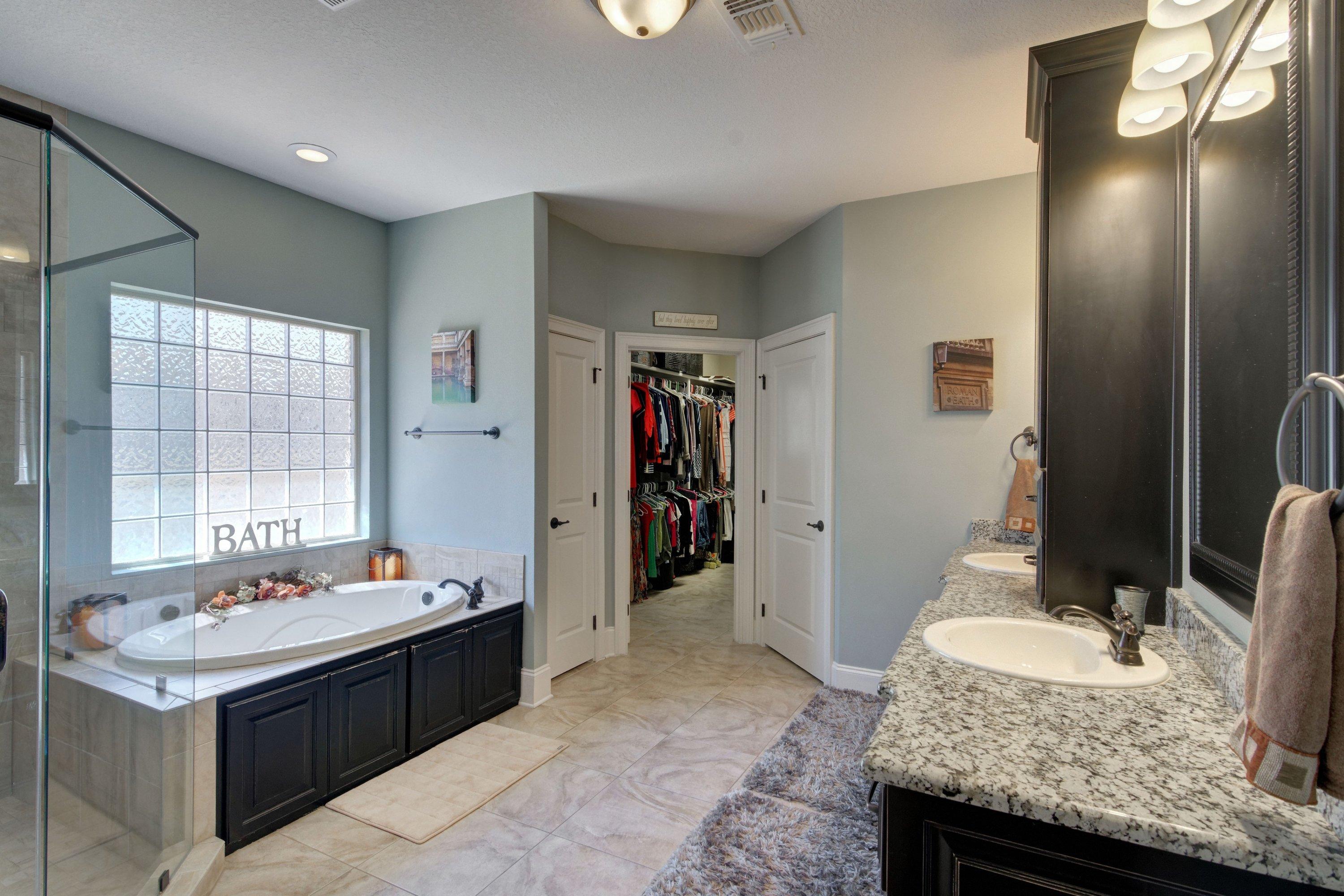 HERITAGE PARK - Residential