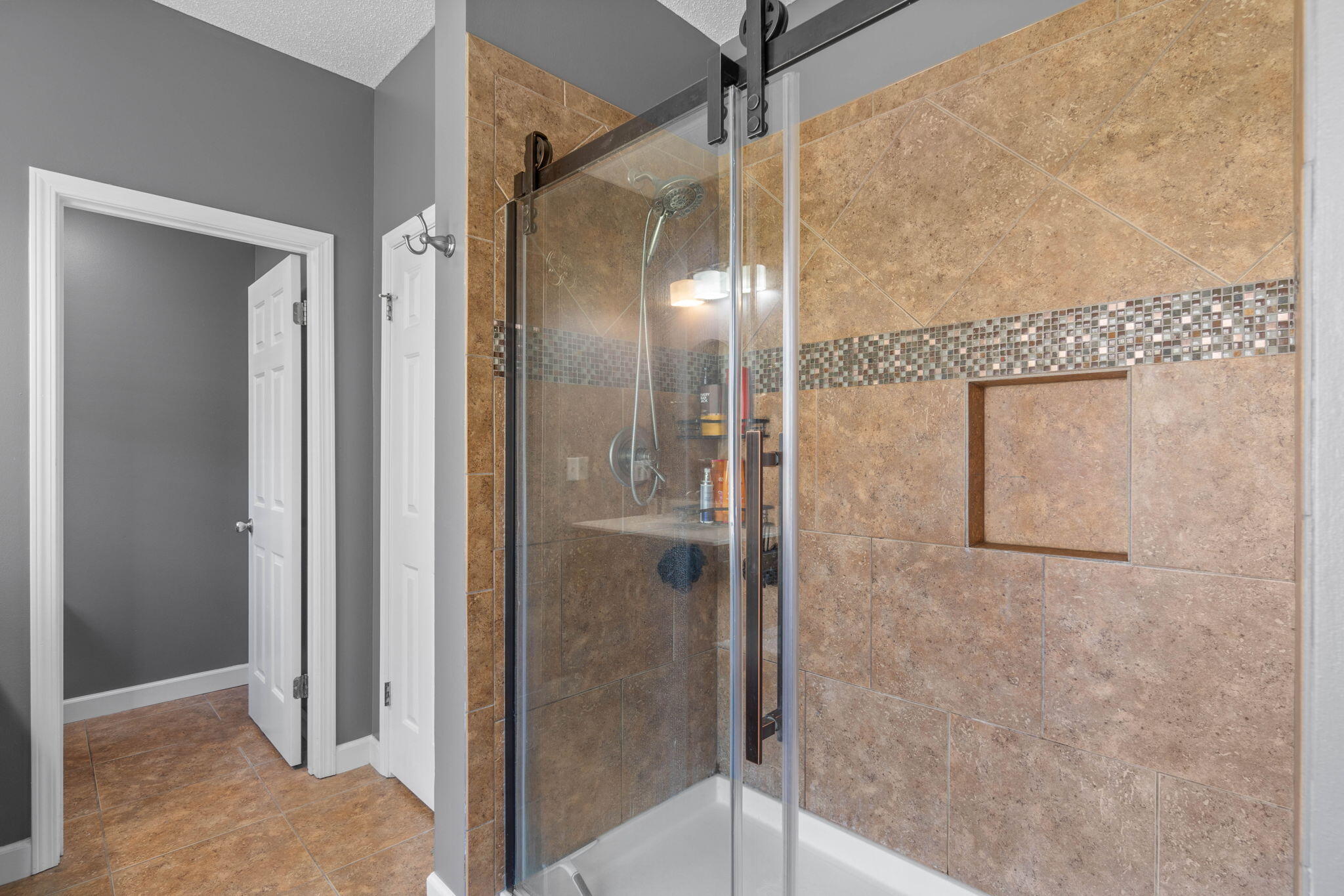 ROCKY BAYOU ESTATES 01 - Residential