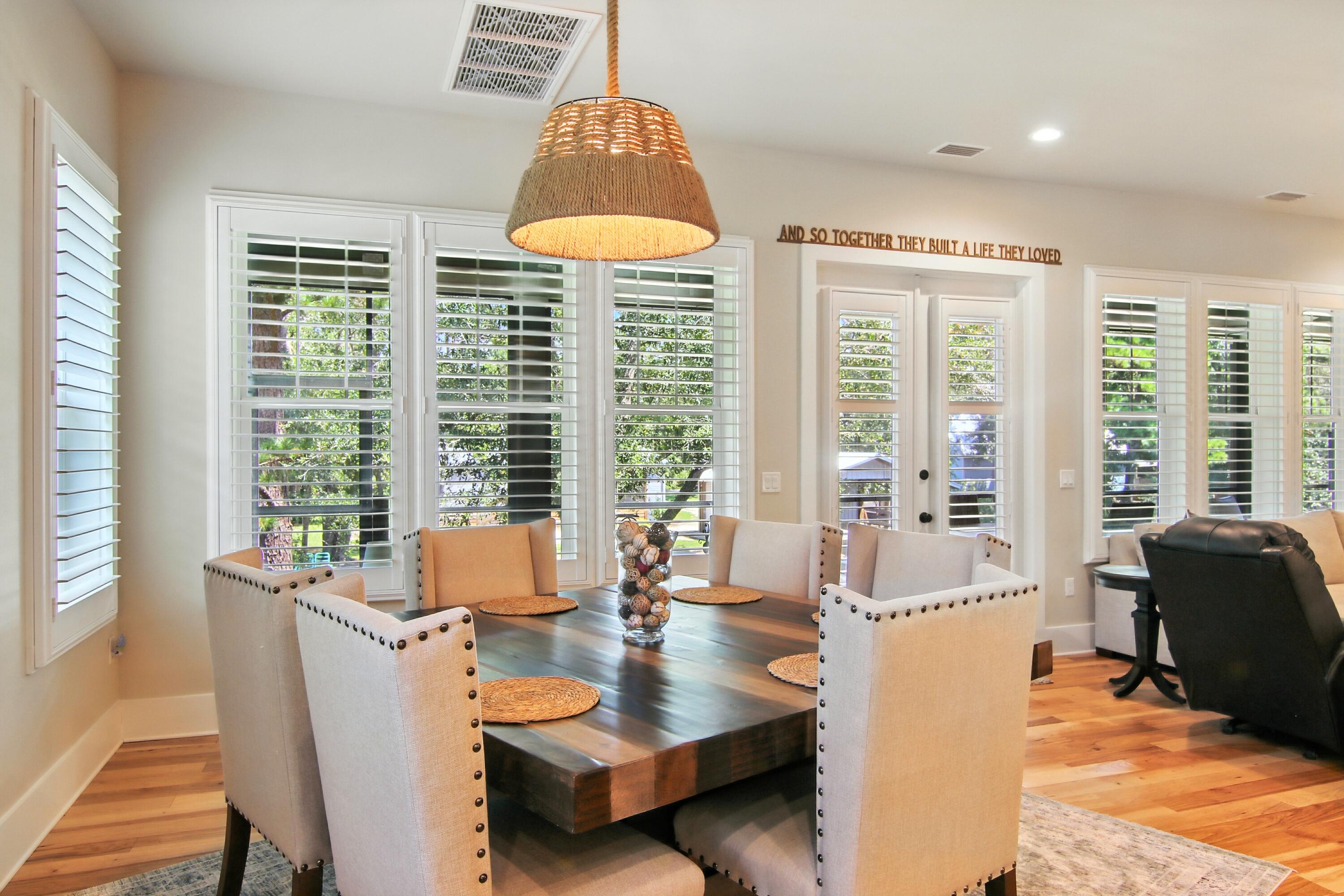 TWIN OAKS 1ST ADDN - Residential