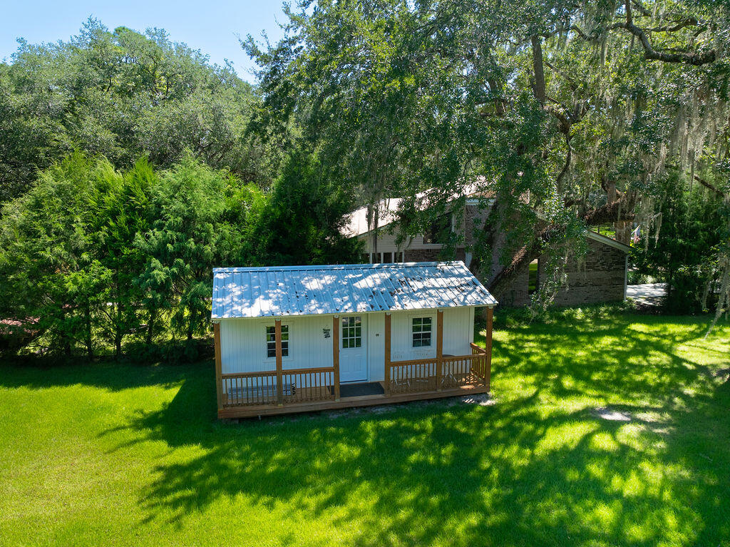 TWIN OAKS 1ST ADDN - Residential