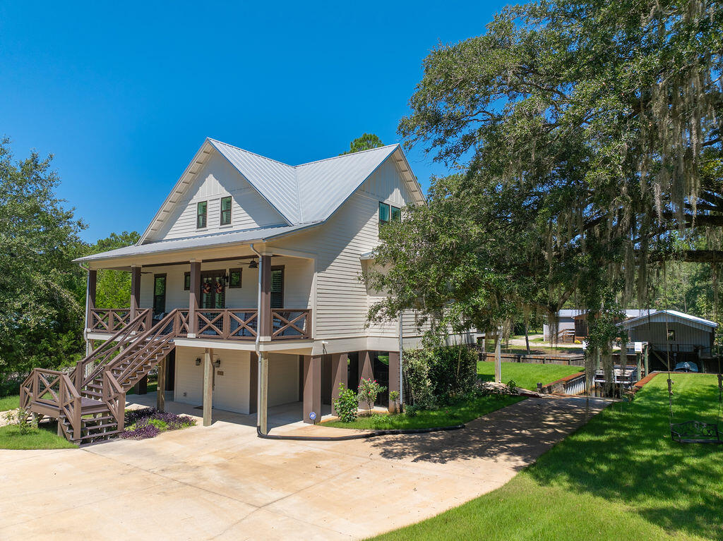 TWIN OAKS 1ST ADDN - Residential