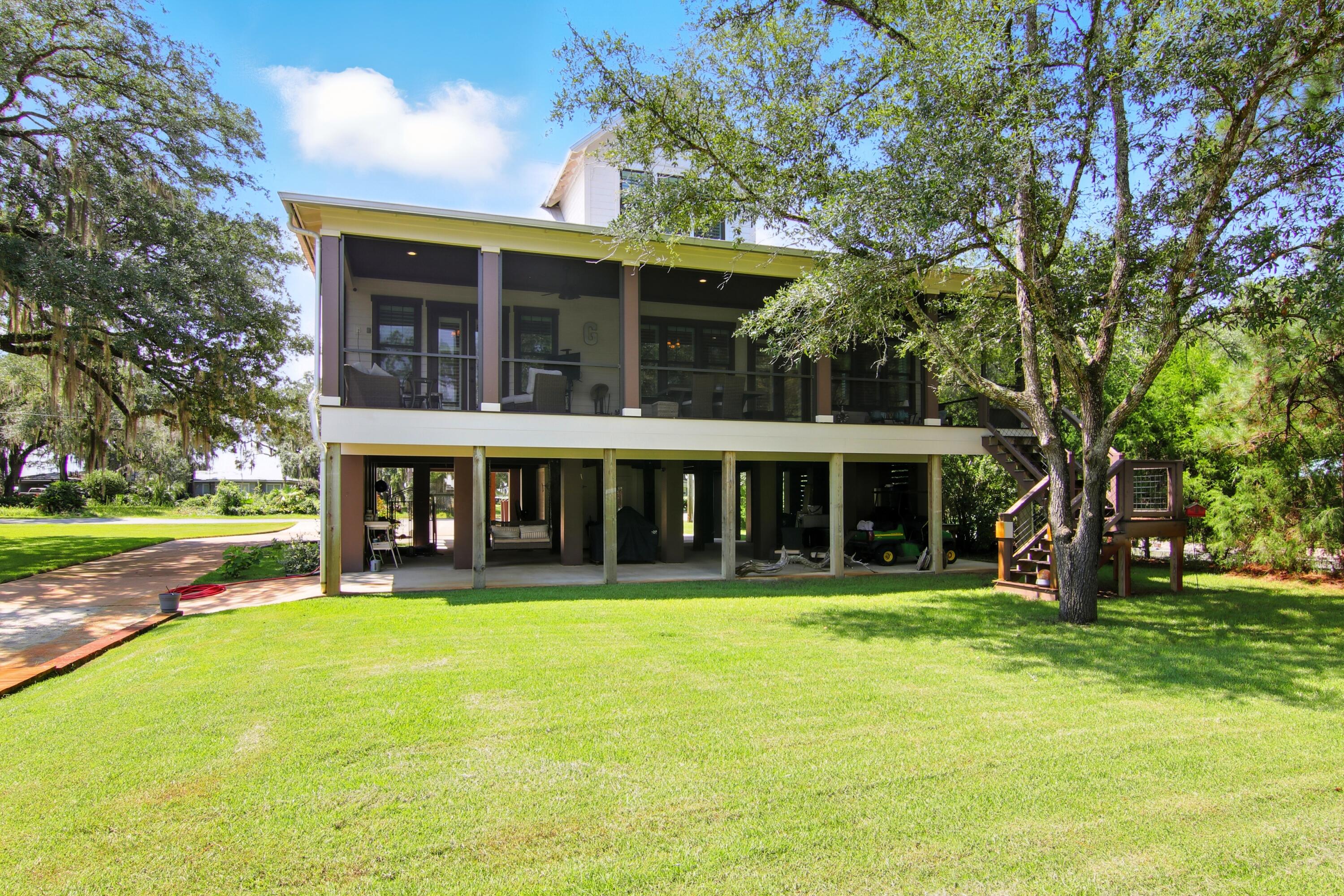 TWIN OAKS 1ST ADDN - Residential