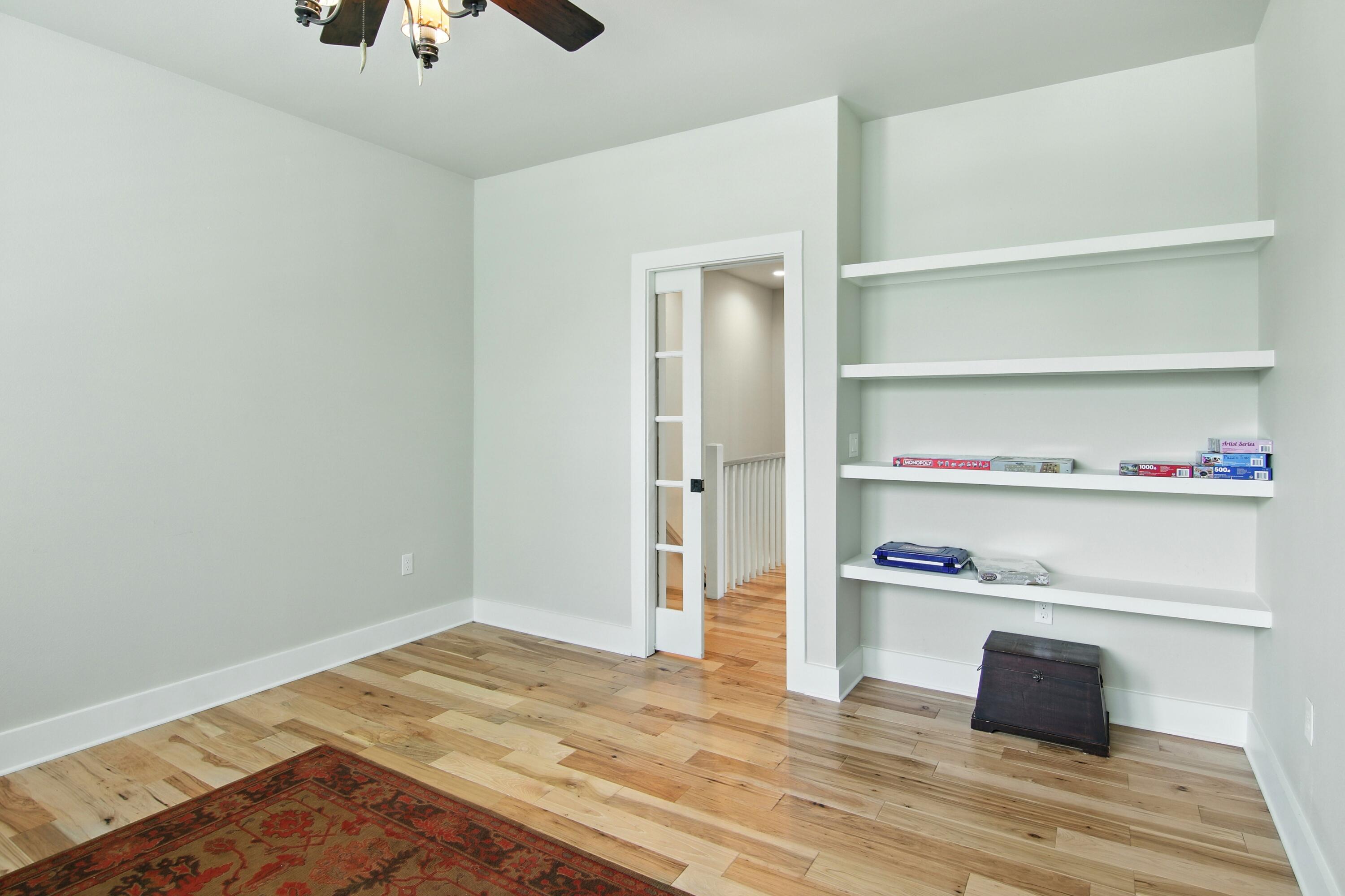 TWIN OAKS 1ST ADDN - Residential