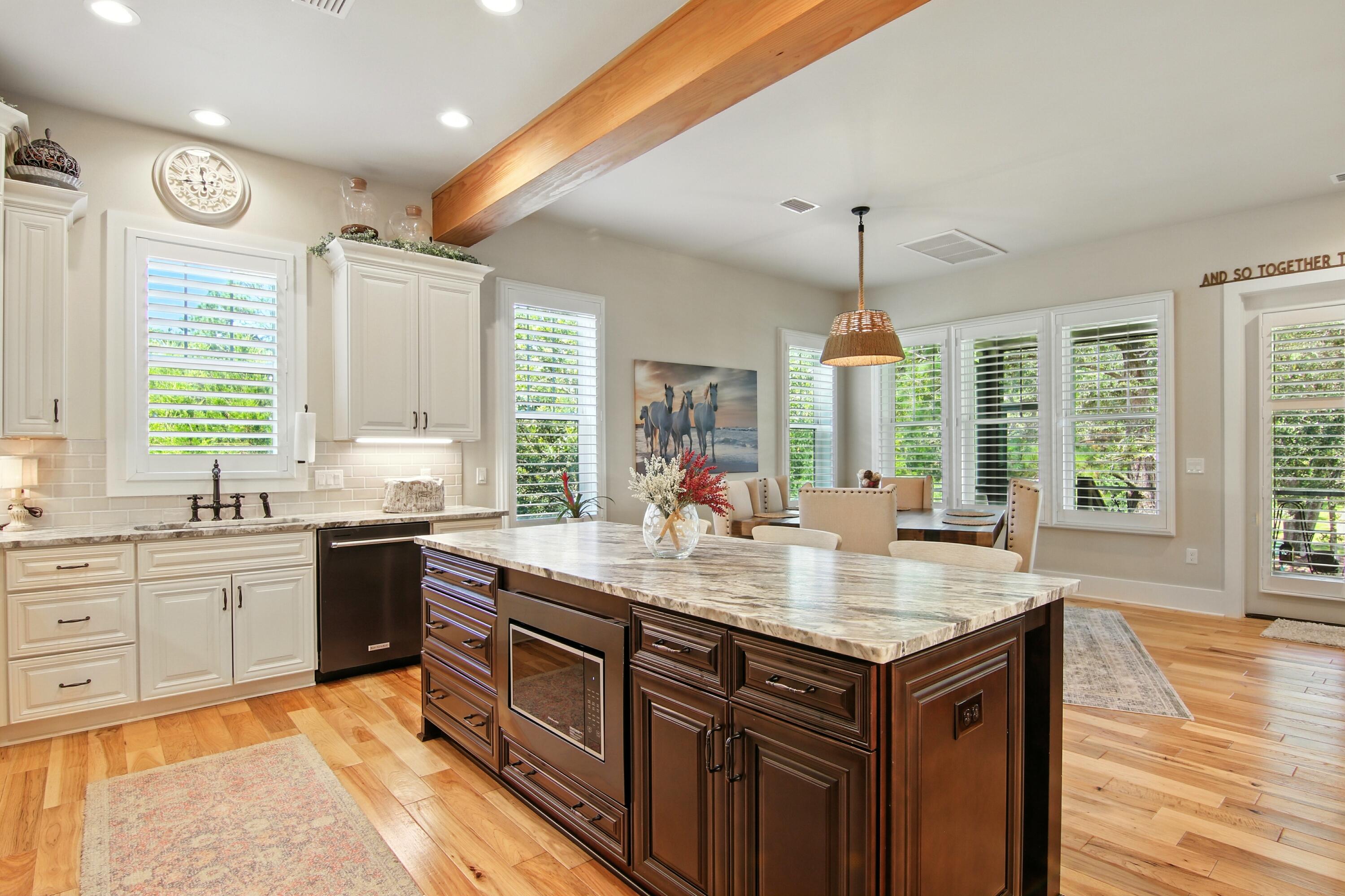 TWIN OAKS 1ST ADDN - Residential