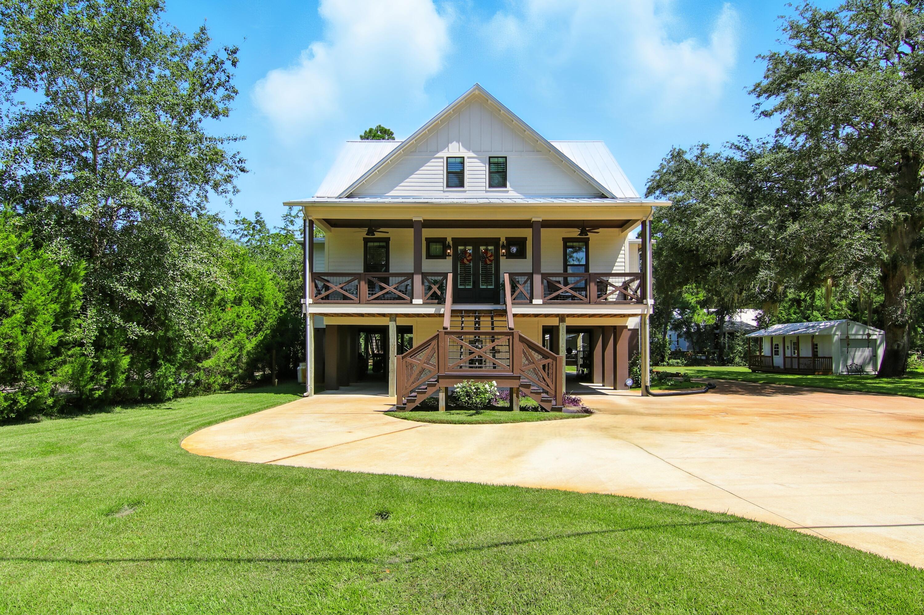 TWIN OAKS 1ST ADDN - Residential