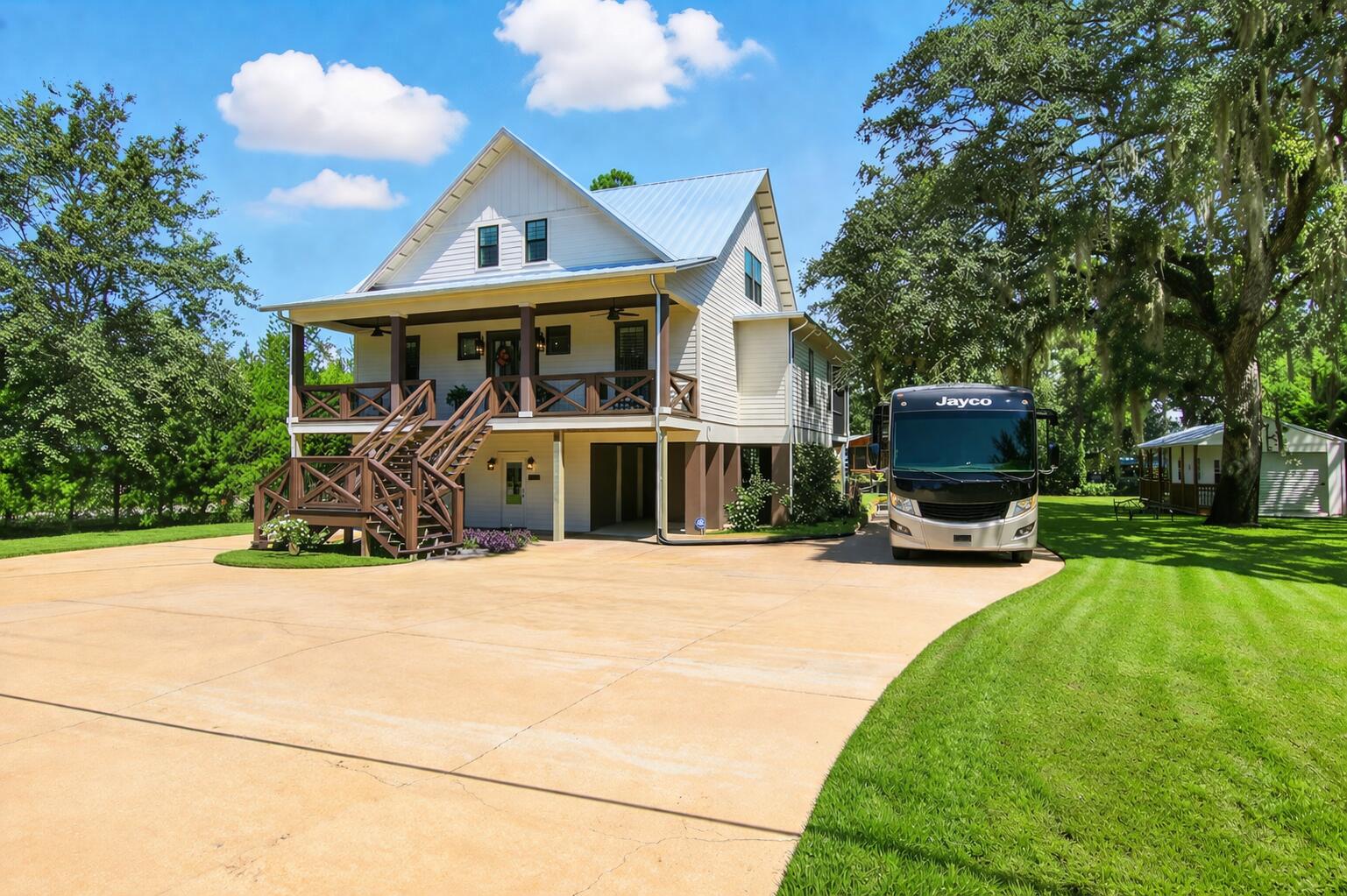 TWIN OAKS 1ST ADDN - Residential