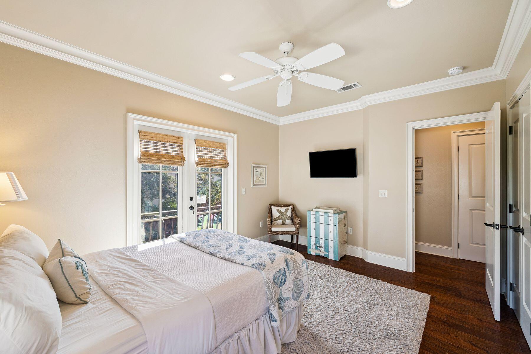 VILLA LAGO - Residential