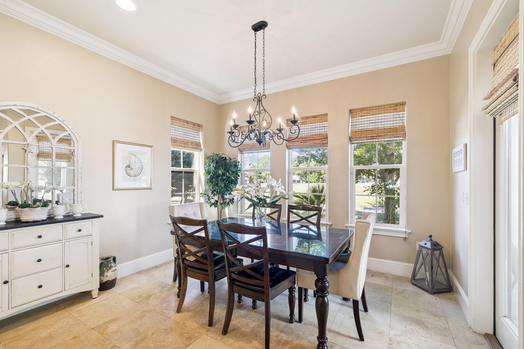 VILLA LAGO - Residential